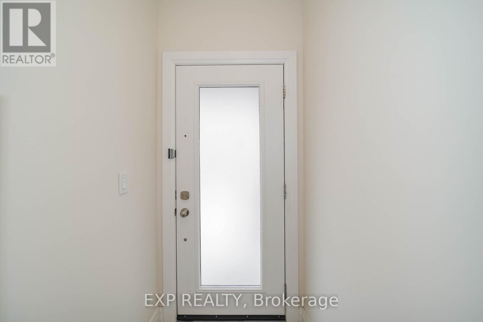 Property at 38 - 15 ELDORA AVENUE image 4