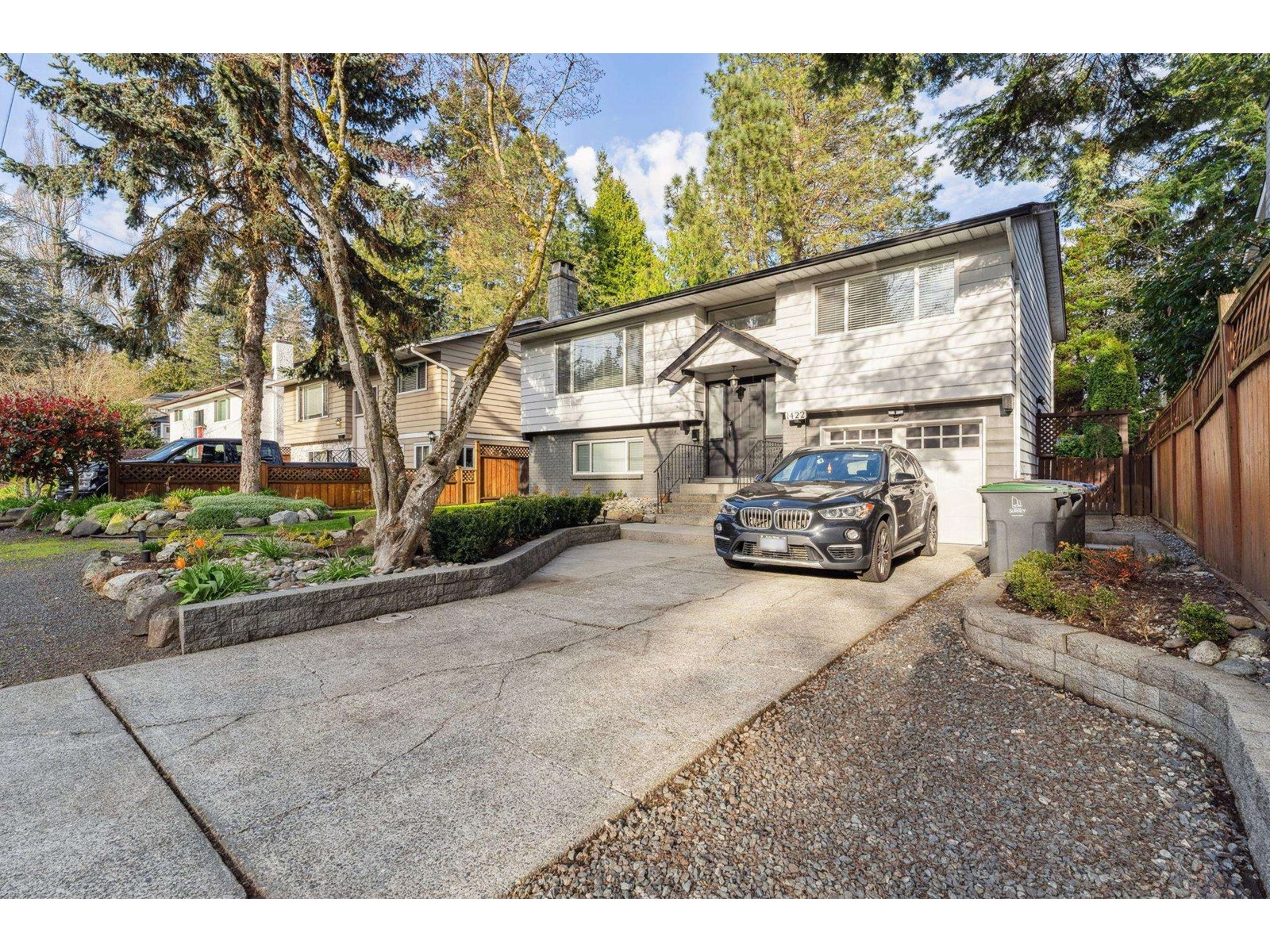 Property at 1422 128A STREET image 3