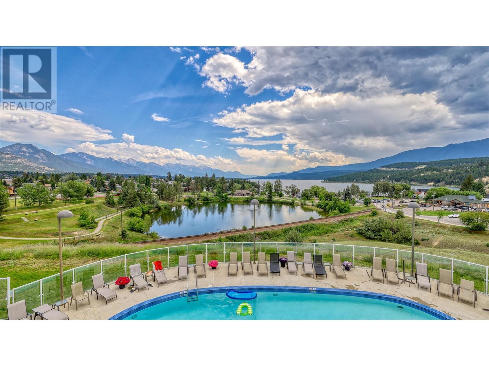 701 14A Crescent Unit# 111H, Invermere, British Columbia