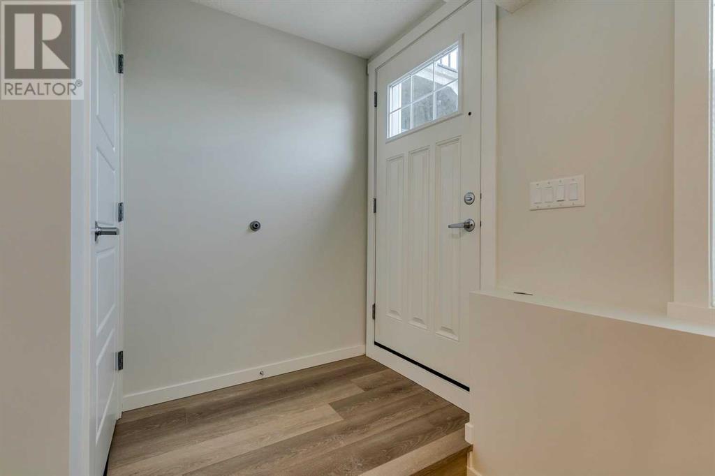 Property at 426 Cranbrook Square SE image 5
