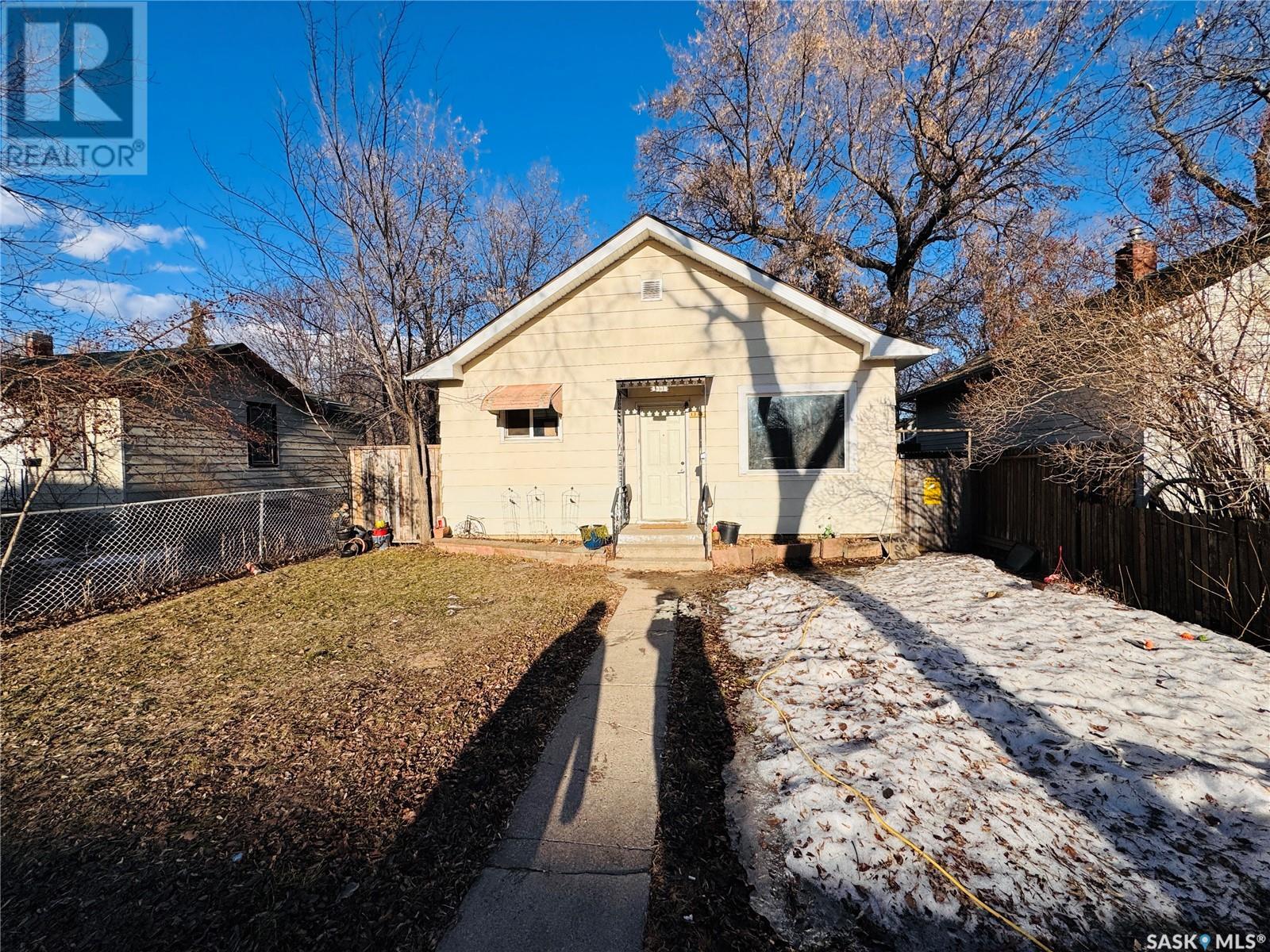 Property at 1336 D AVENUE N image 1