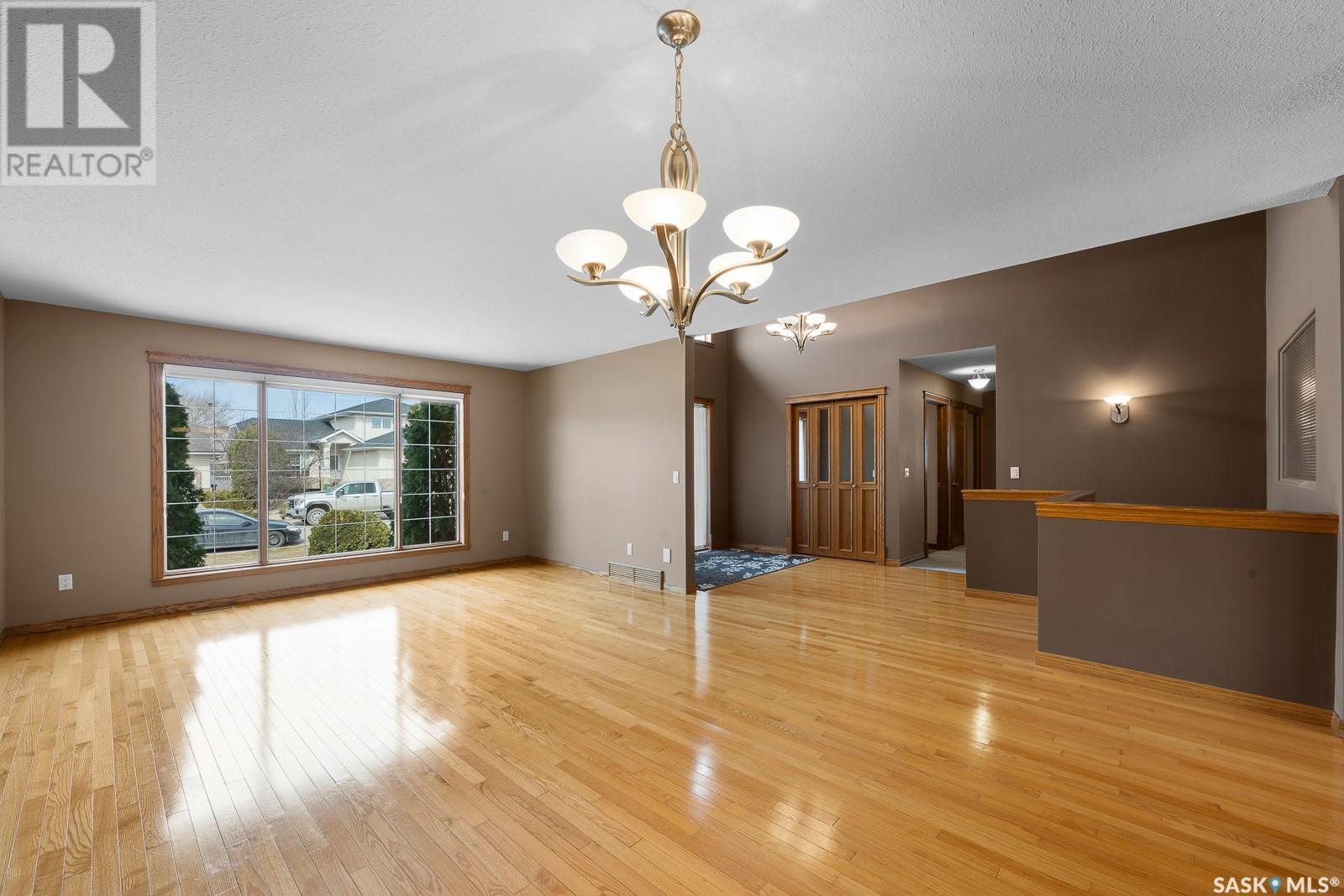 Property at 9335 Wascana MEWS image 3