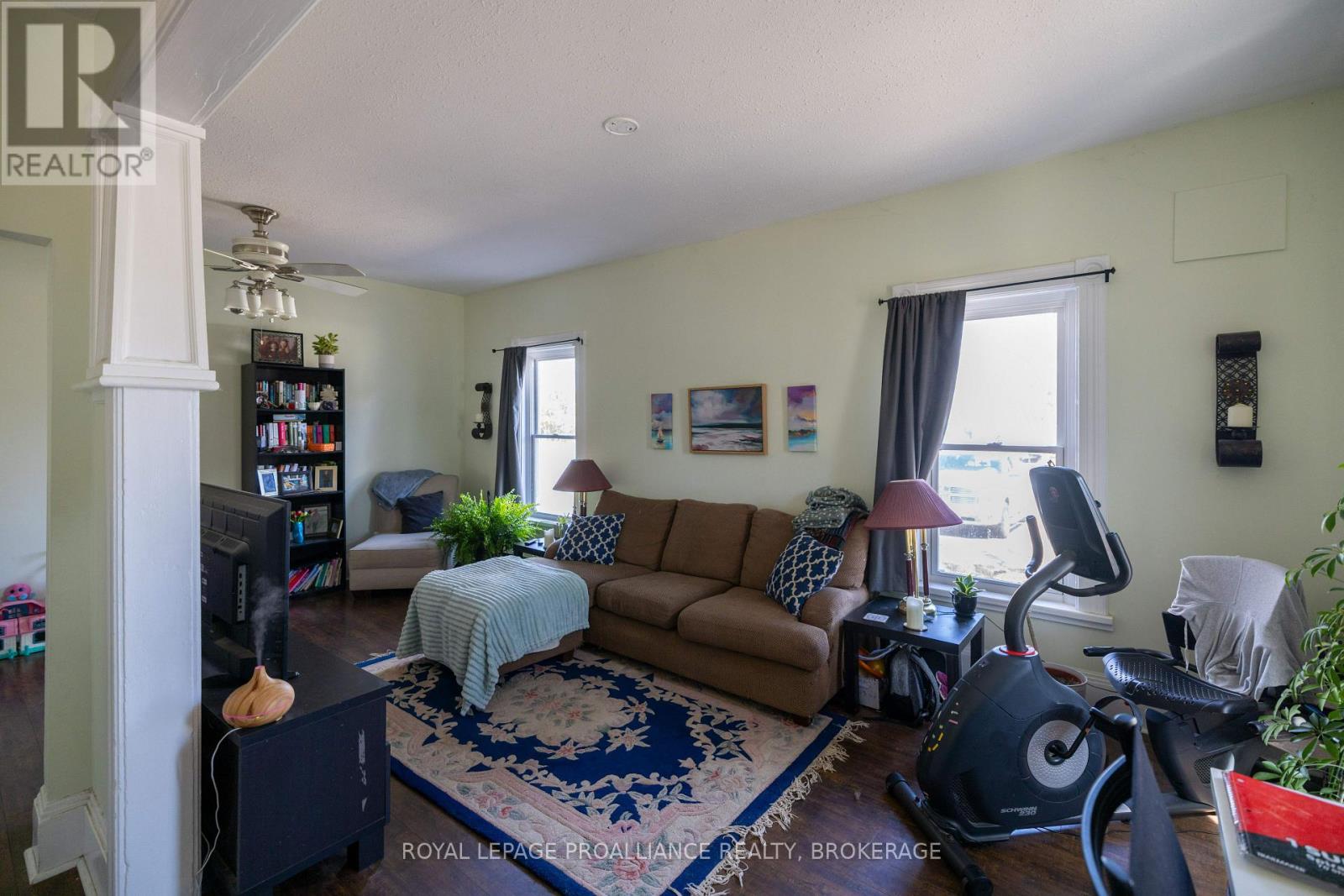 24 Perth Street, Rideau Lakes, Ontario  K0G 1V0 - Photo 7 - X12084628