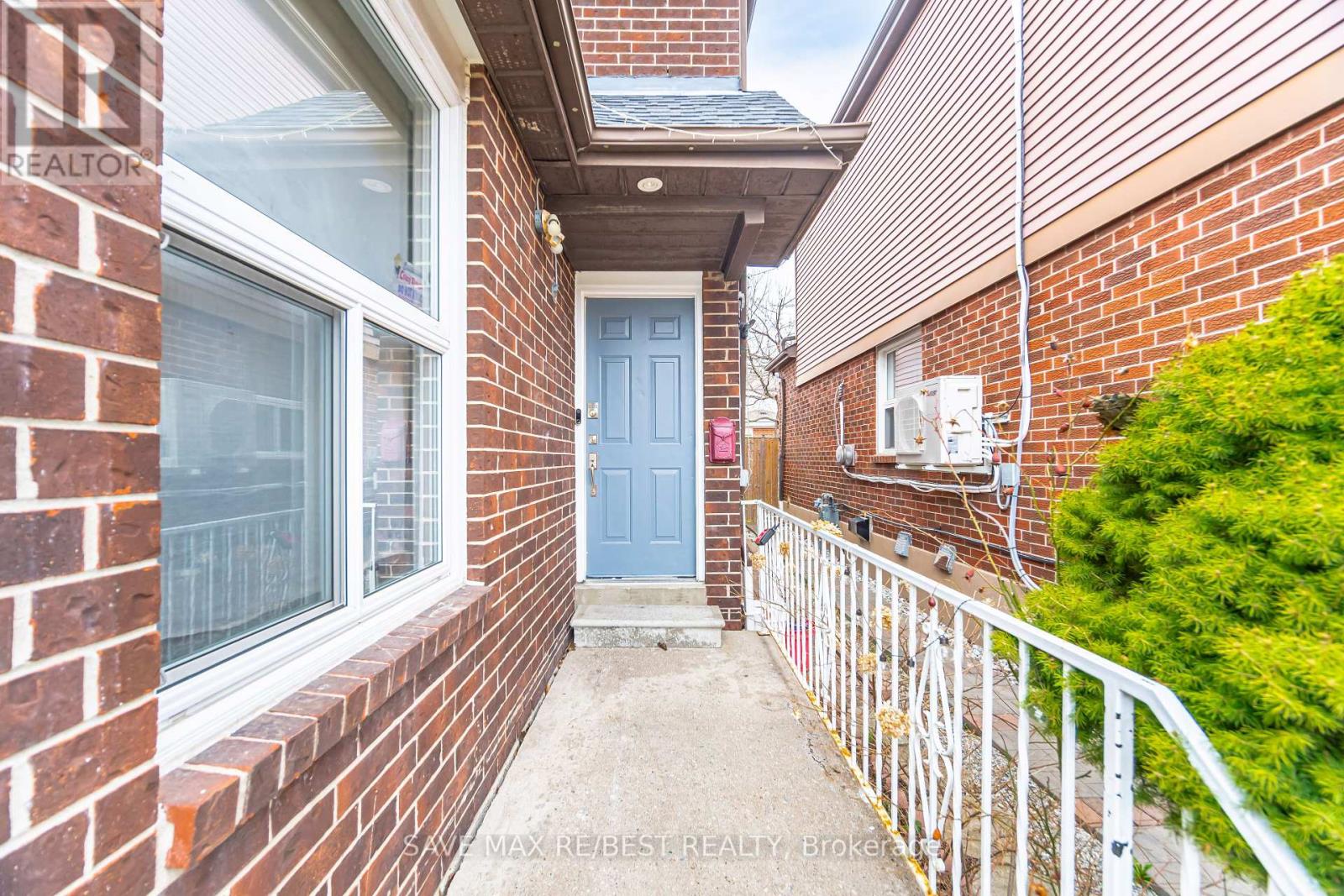 Property at 14 RUSTYWOOD DRIVE image 3