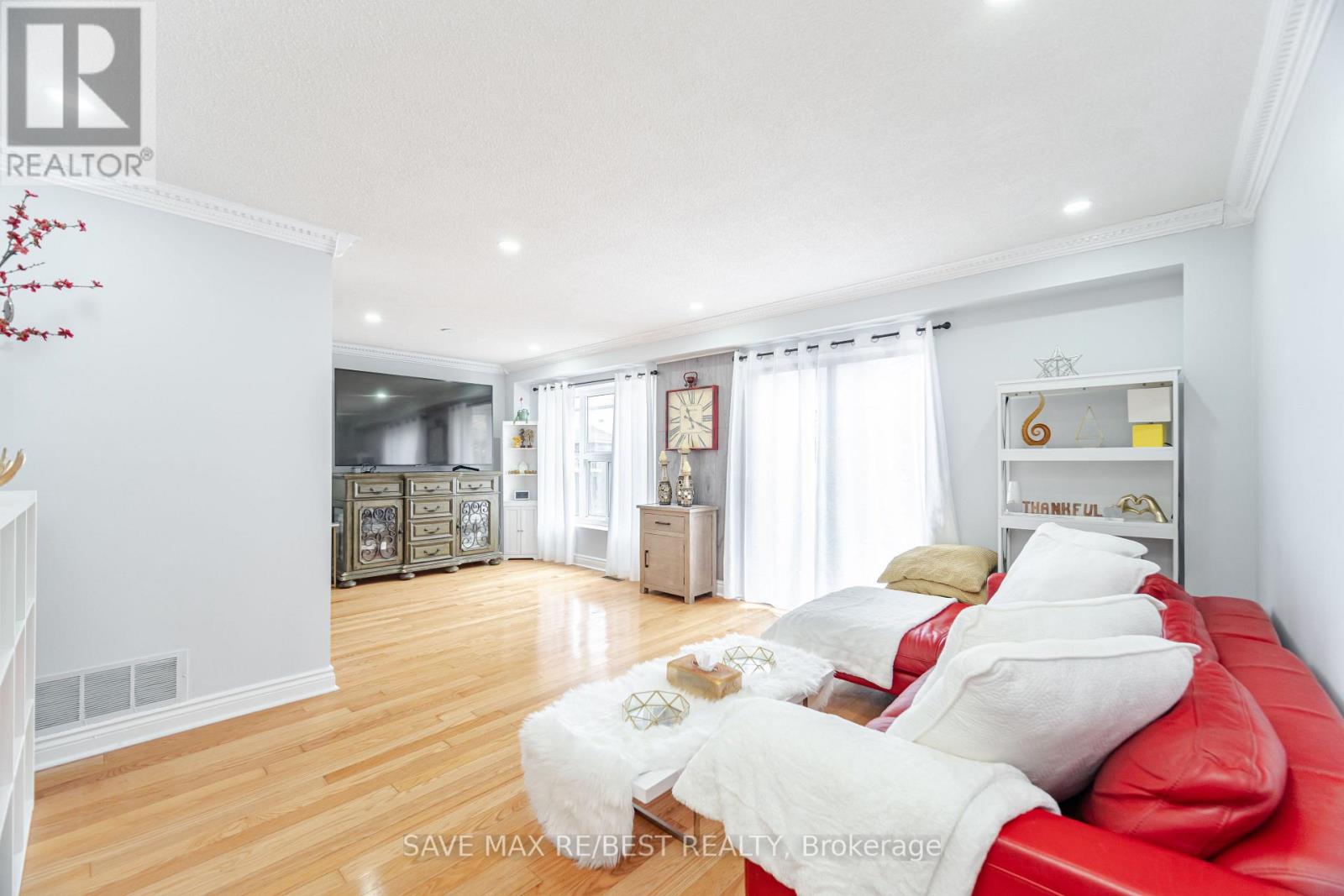 14 Rustywood Drive, Brampton, Ontario  L6Y 2W2 - Photo 6 - W12081932