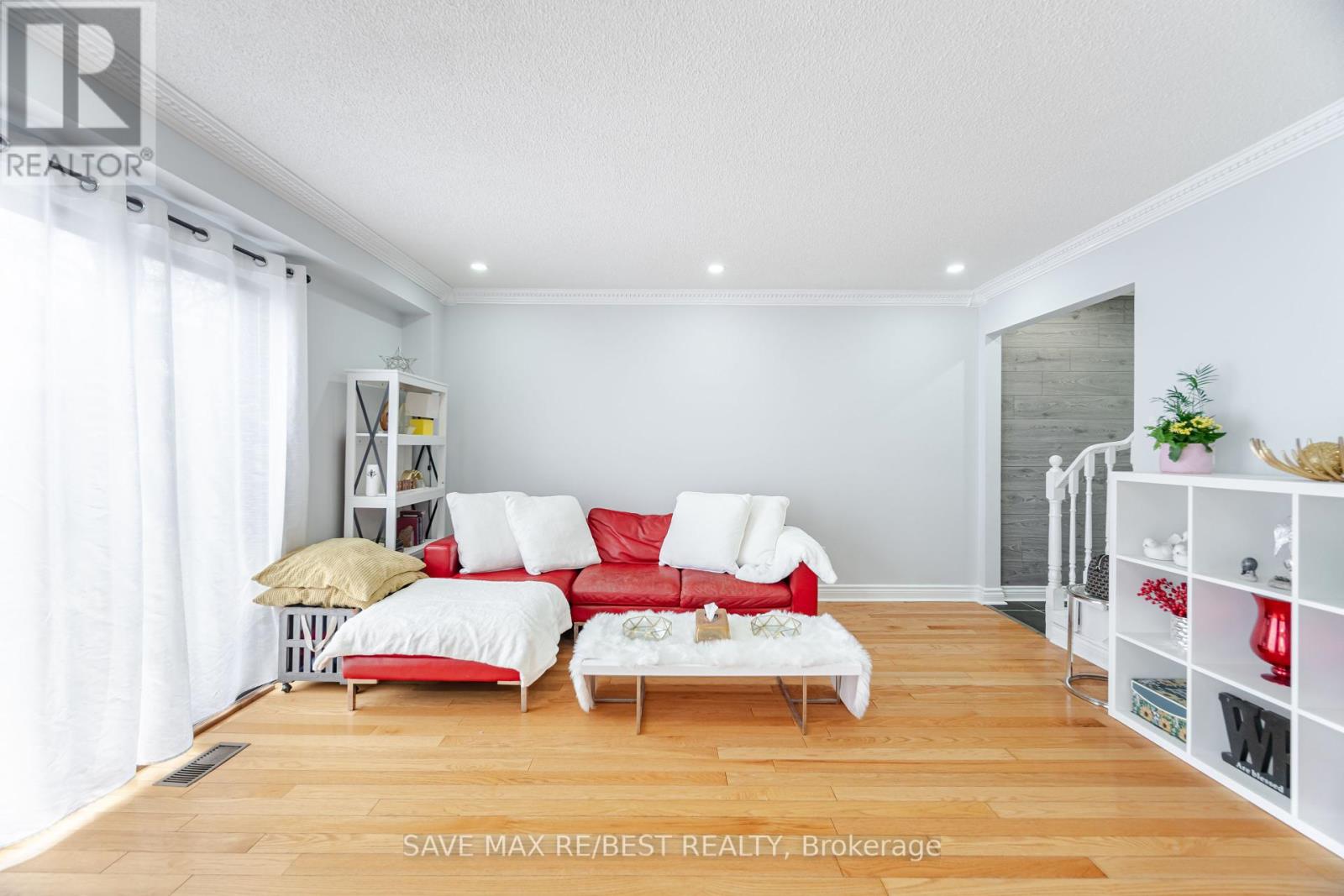 14 Rustywood Drive, Brampton, Ontario  L6Y 2W2 - Photo 7 - W12081932
