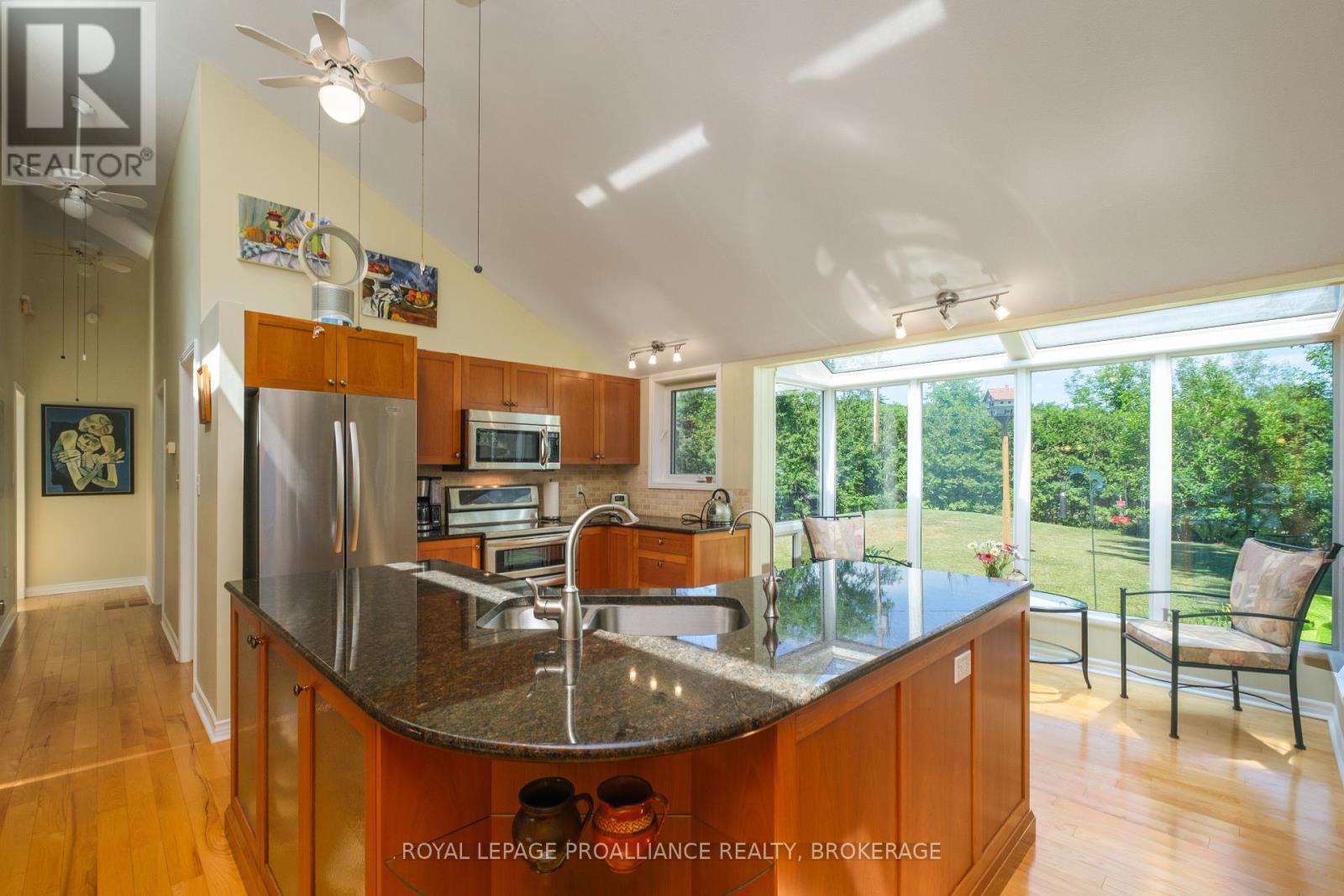 26 Sunset Lane, Greater Napanee (Greater Napanee), Ontario  K7R 3K7 - Photo 27 - X12089010