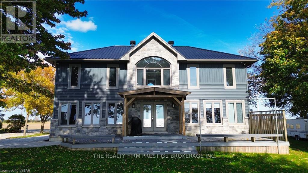 18574 Erie Shore Drive, Chatham-Kent, Ontario  N0L 1A0 - Photo 16 - X12088993