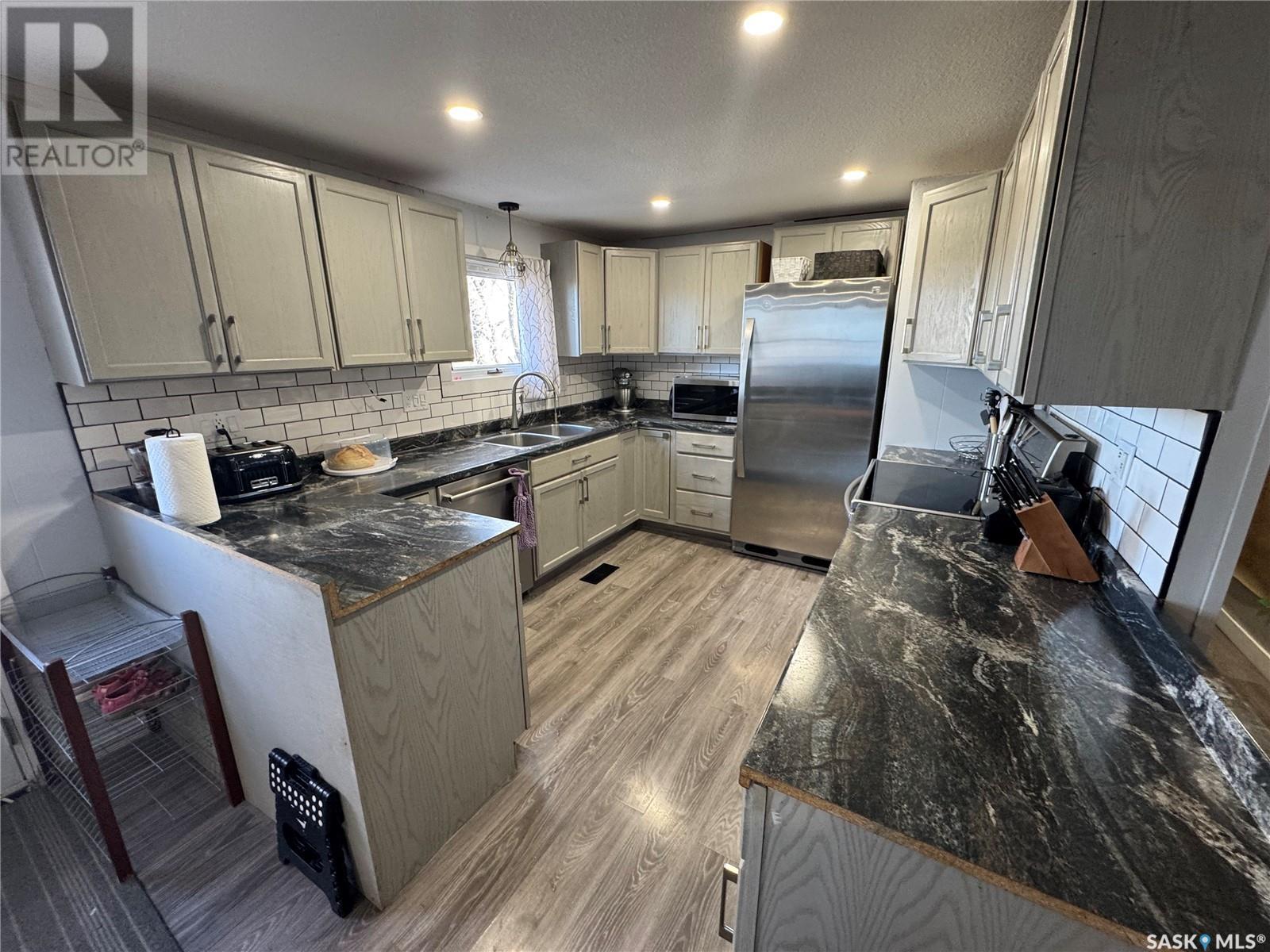 1 Saskatchewan Avenue, Hume, Saskatchewan  S0C 1G0 - Photo 7 - SK002997