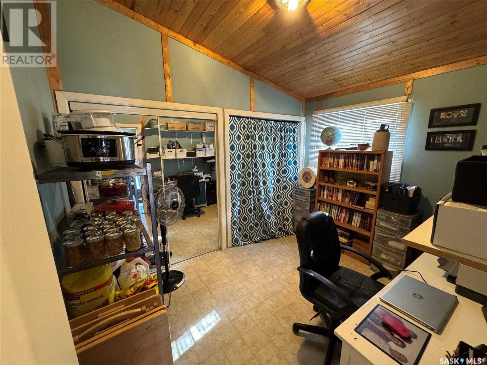 1 Saskatchewan Avenue, Hume, Saskatchewan  S0C 1G0 - Photo 5 - SK002997