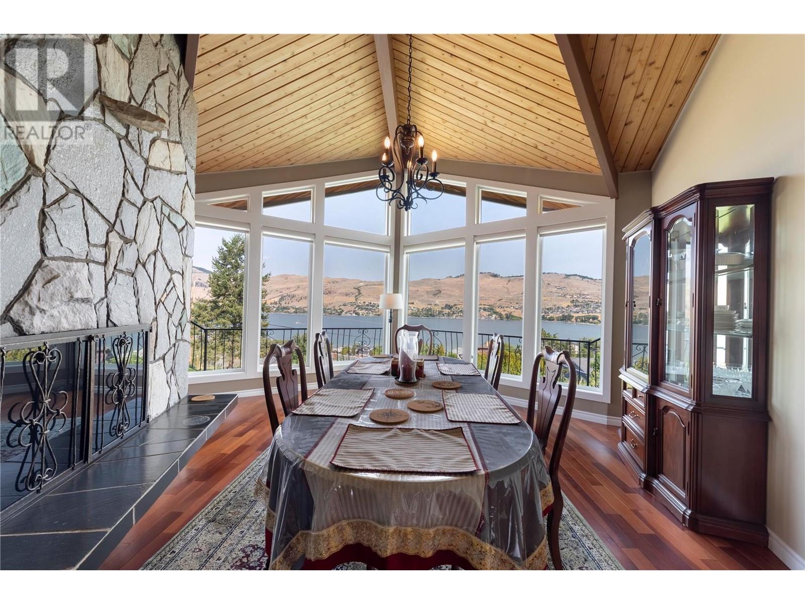 Property at 7353 Longacre Drive image 5