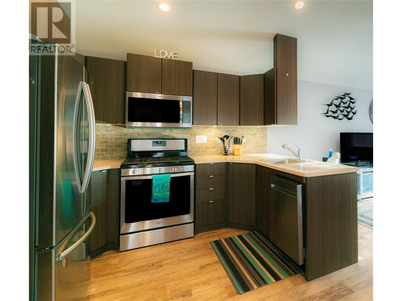 4354 Highway 3 Unit# 69, Keremeos, British Columbia  V0X 1N1 - Photo 2 - 10344026