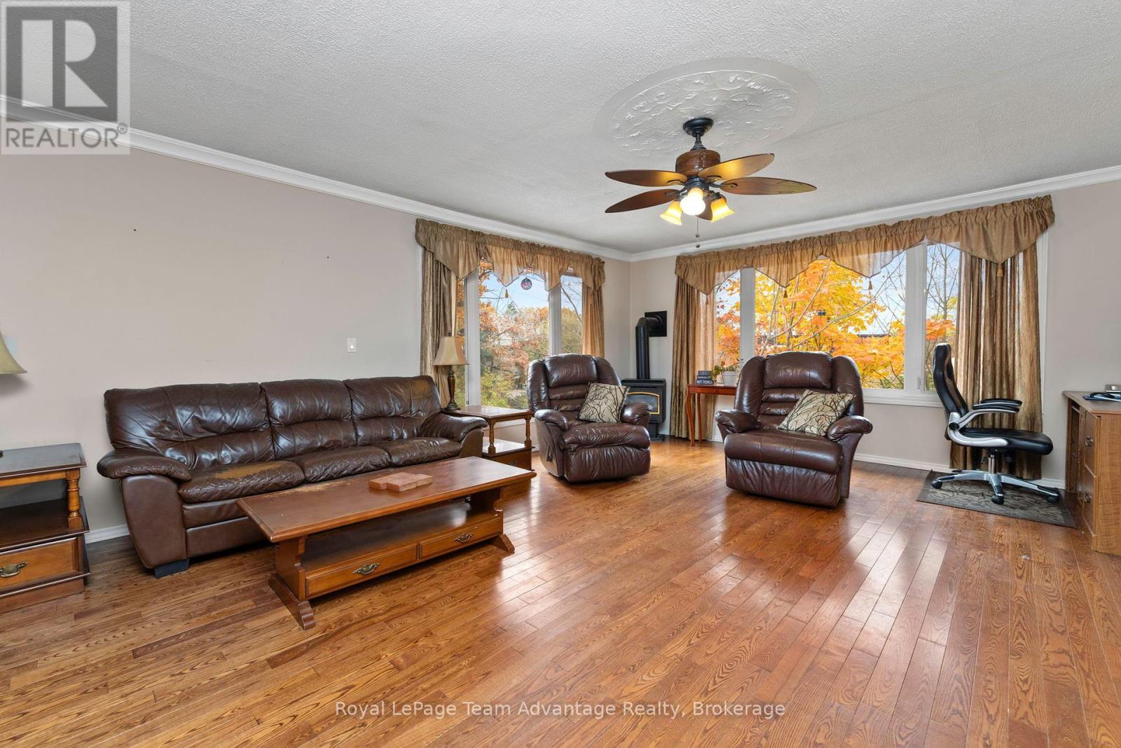 4 George Street, Parry Sound, Ontario  P2A 2M1 - Photo 10 - X12088931