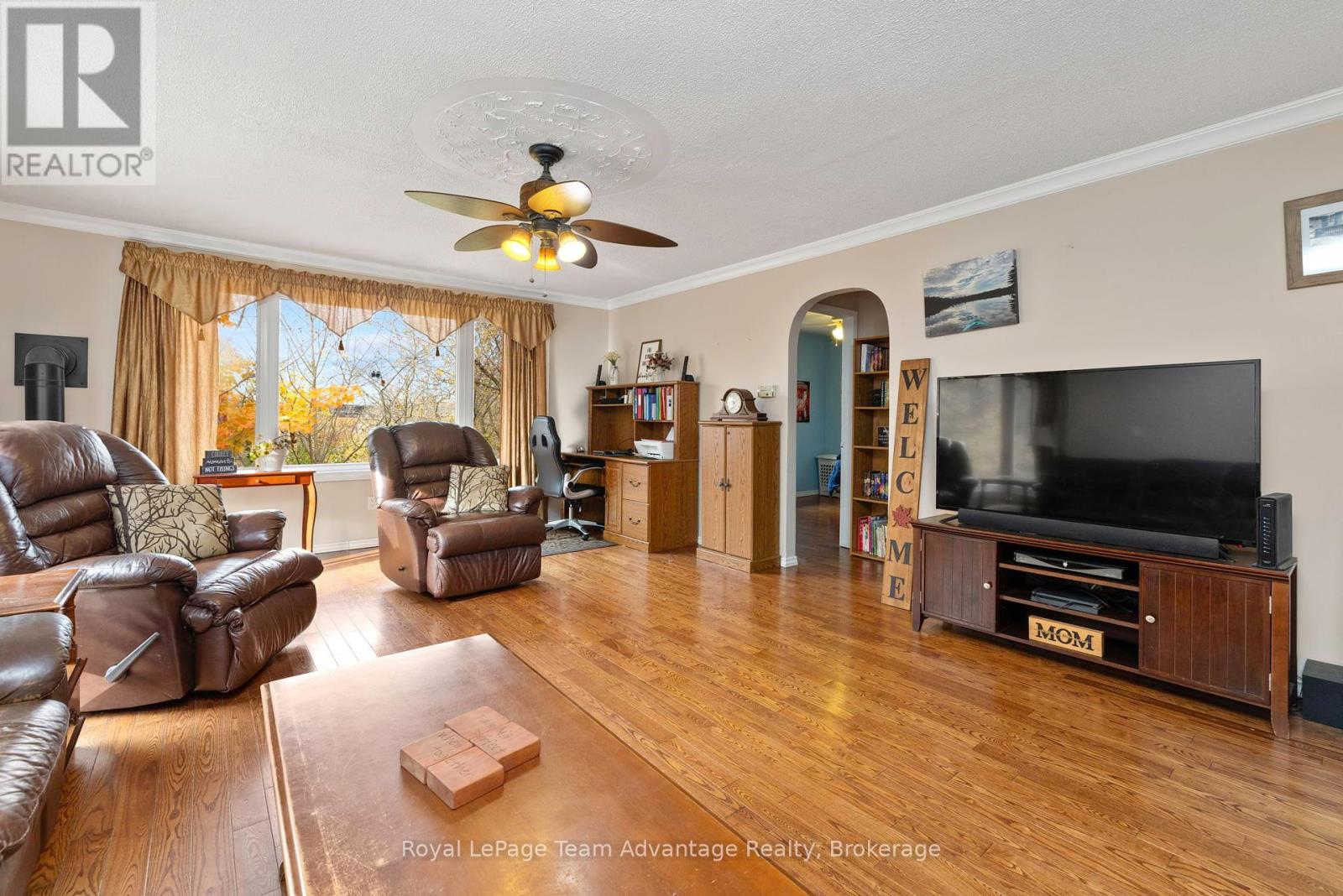 4 George Street, Parry Sound, Ontario  P2A 2M1 - Photo 11 - X12088931