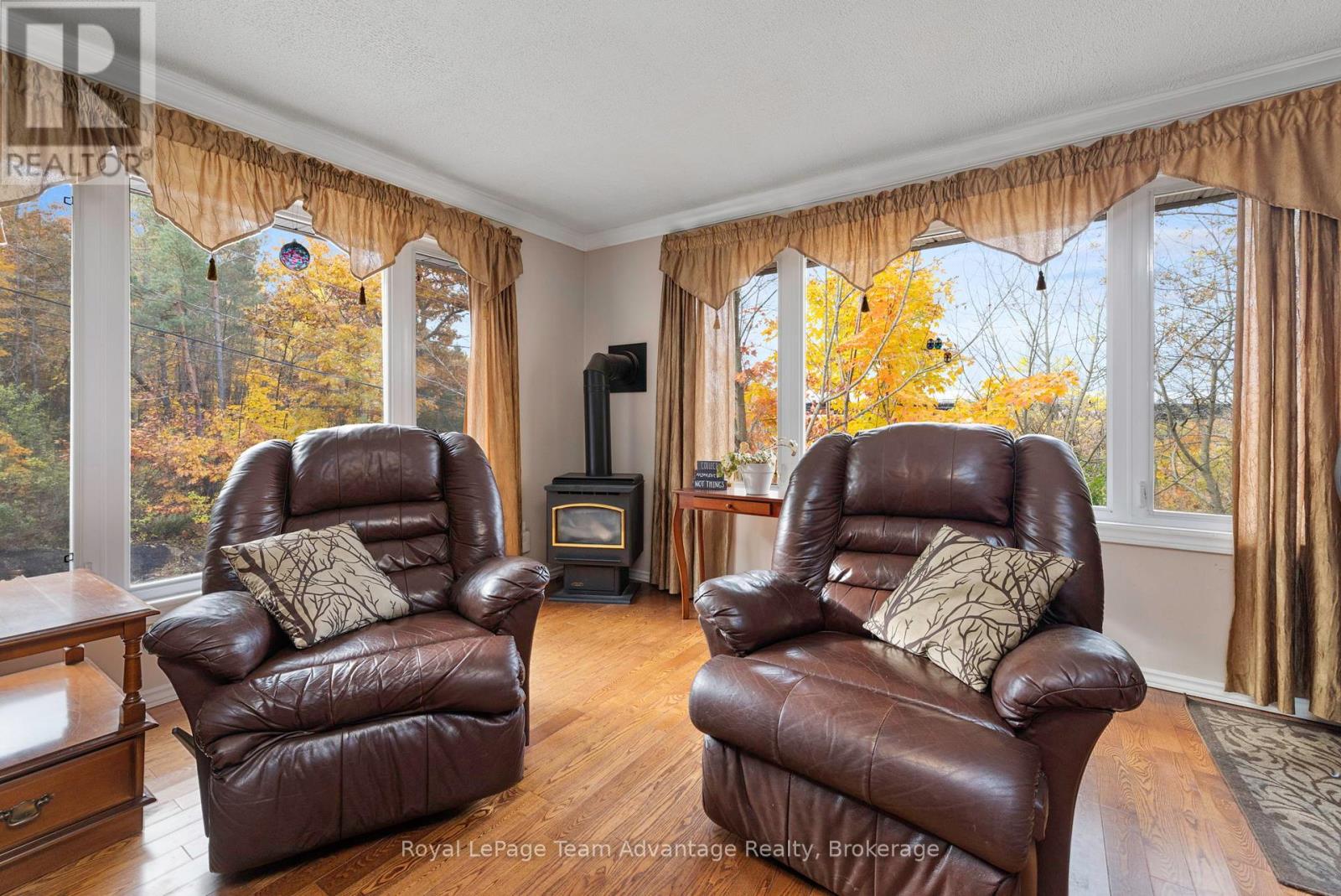 4 George Street, Parry Sound, Ontario  P2A 2M1 - Photo 13 - X12088931