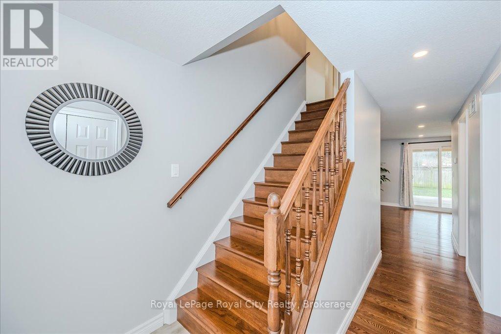 219 Elmira Road S, Guelph, Ontario  N1K 1R1 - Photo 7 - X12088950