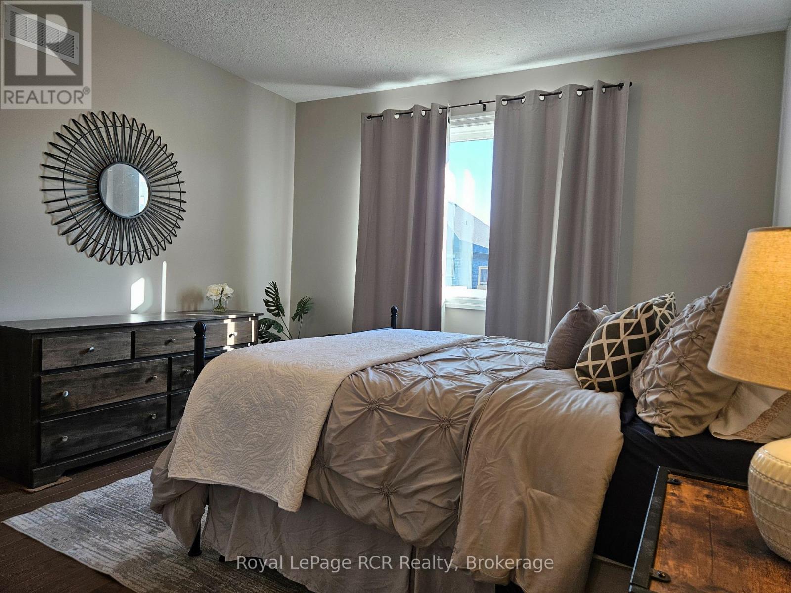360 Mary Rose Avenue, Saugeen Shores, Ontario  N0H 2C3 - Photo 17 - X12088963