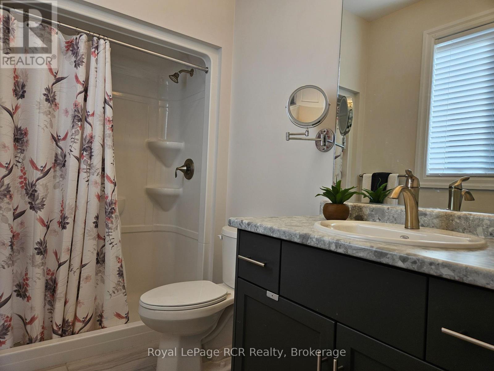 360 Mary Rose Avenue, Saugeen Shores, Ontario  N0H 2C3 - Photo 18 - X12088963