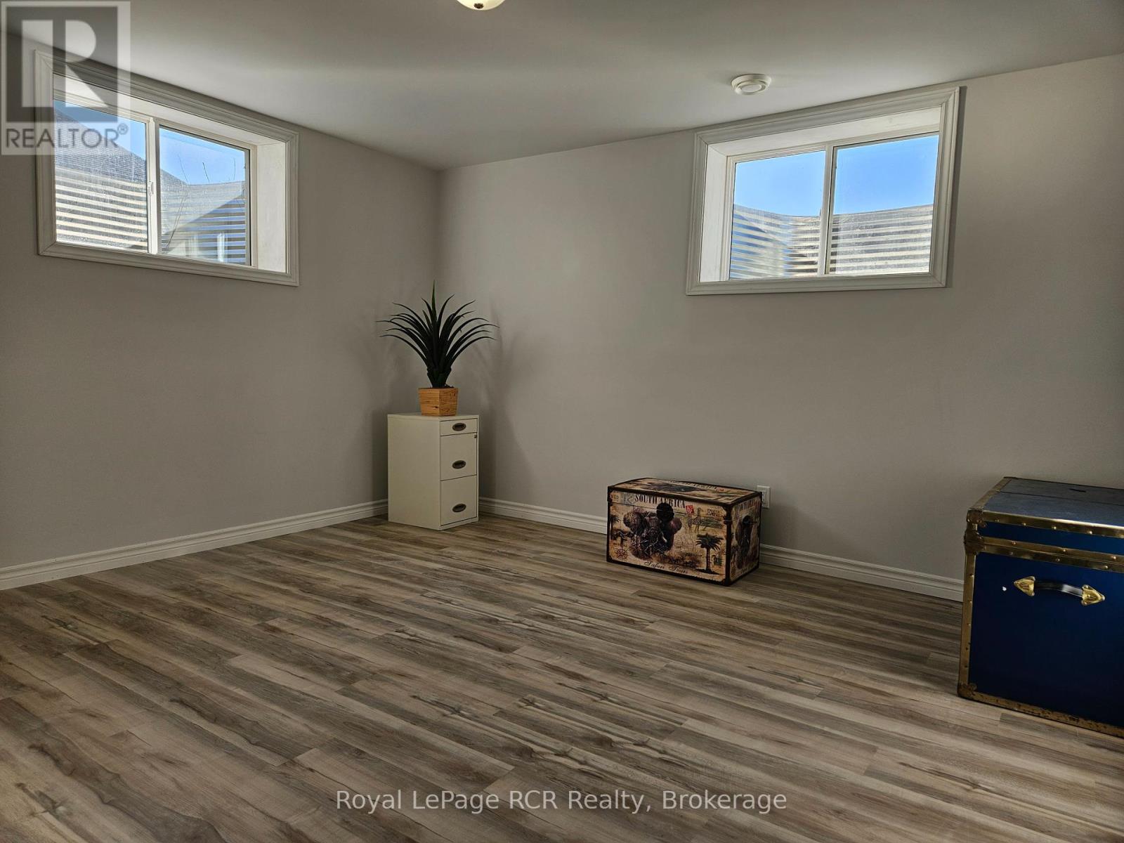 360 Mary Rose Avenue, Saugeen Shores, Ontario  N0H 2C3 - Photo 24 - X12088963