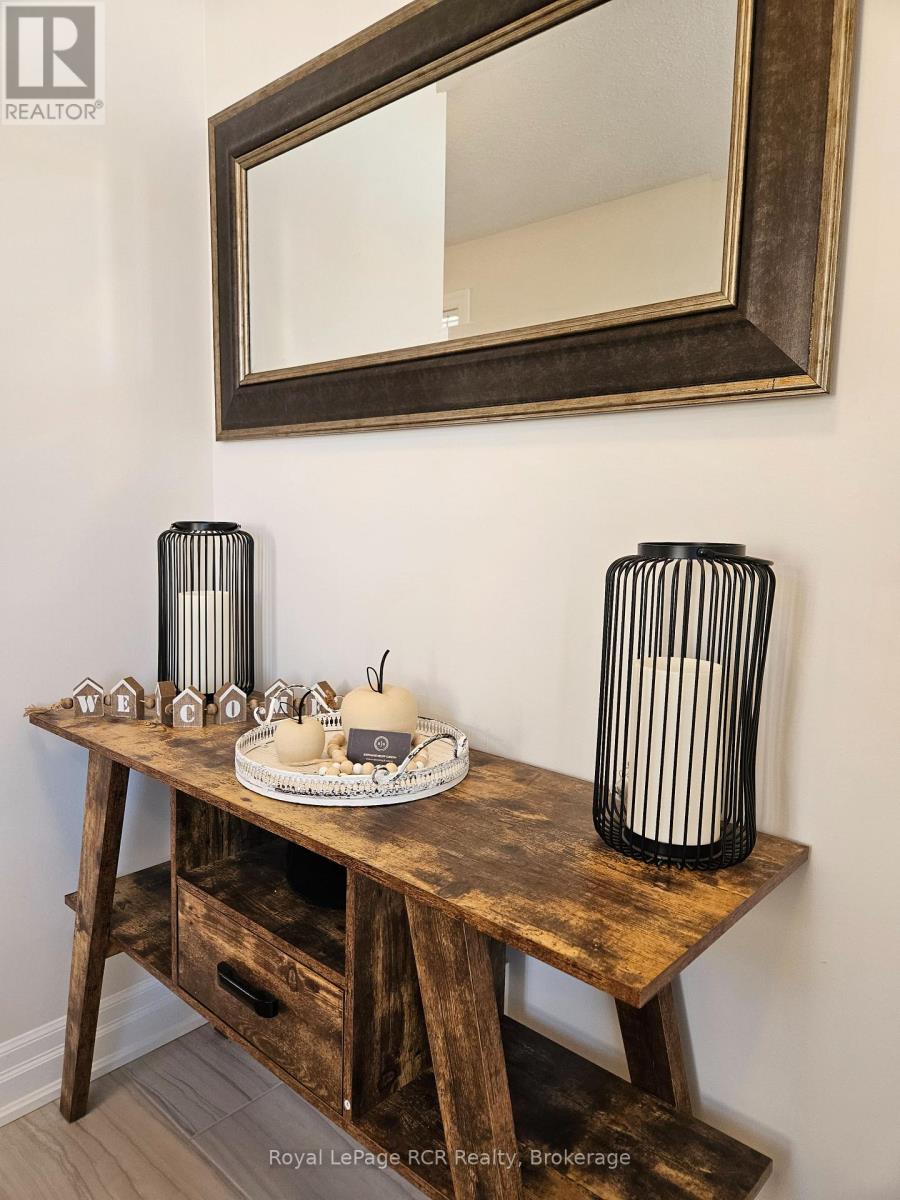 Property at 360 MARY ROSE AVENUE image 5