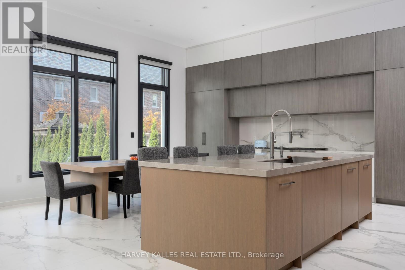 474 Russell Hill Road, Toronto, Ontario  M5P 2S7 - Photo 9 - C12088987