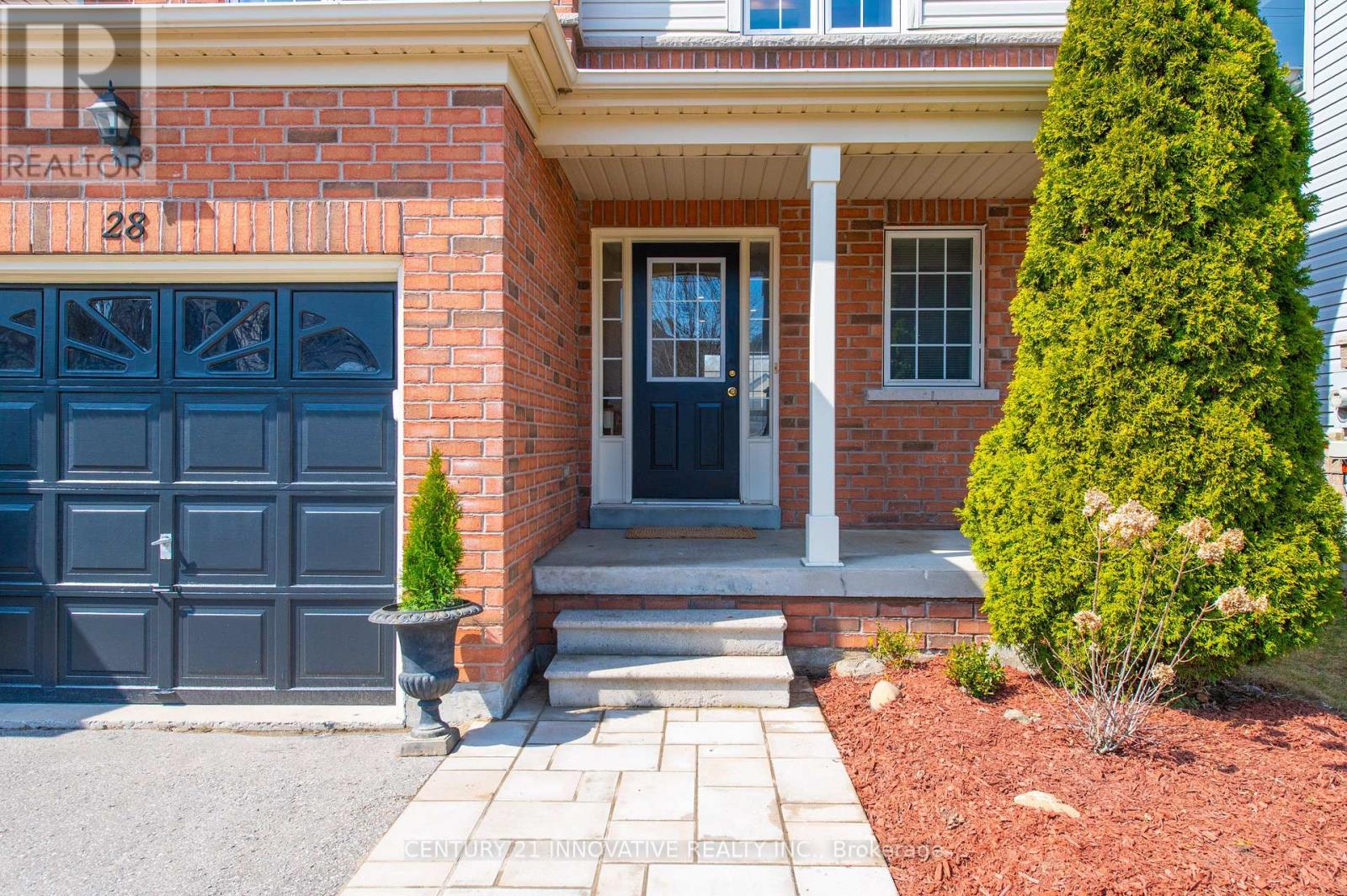 Property at 28 BEACHGROVE CRESCENT image 3