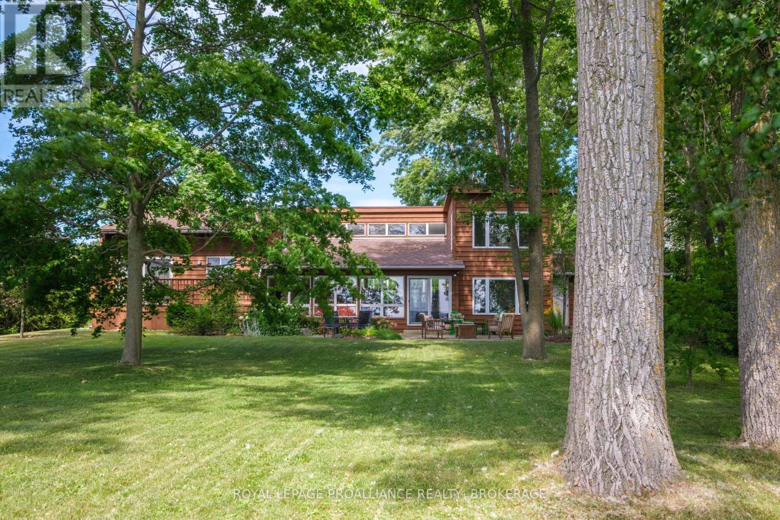 26 Sunset Lane, Greater Napanee (Greater Napanee), Ontario  K7R 3K7 - Photo 5 - X12089010