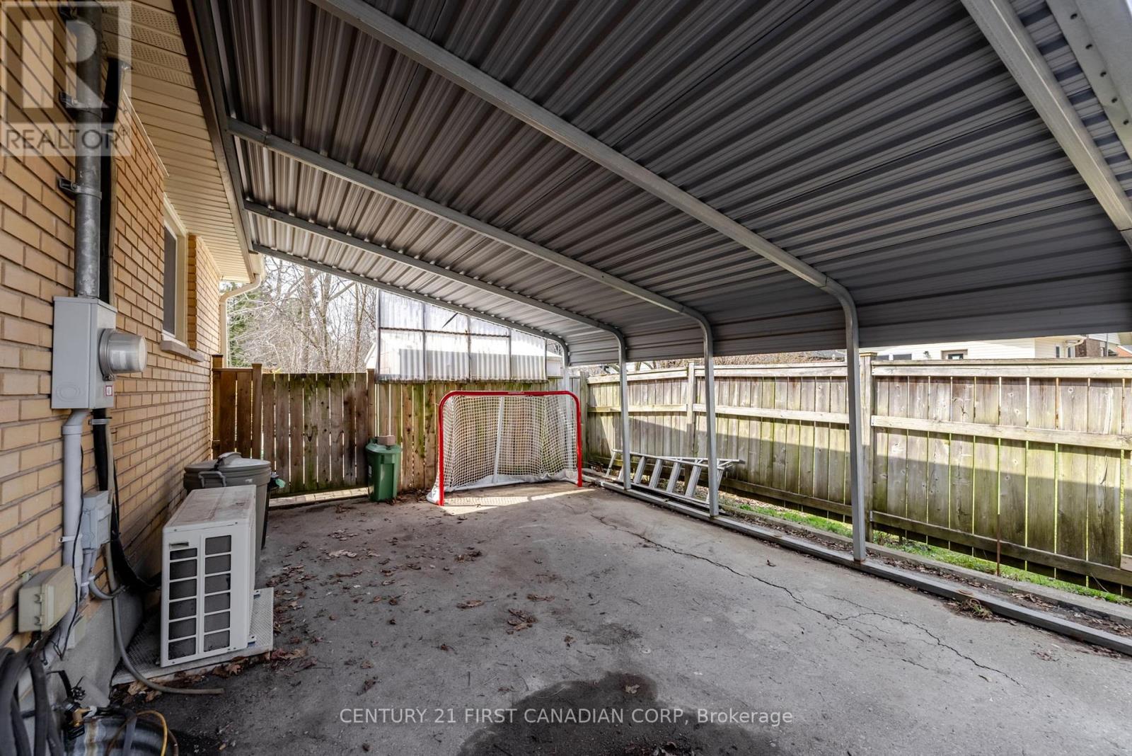 71 Belgrave Avenue, London South, Ontario  N6C 4B5 - Photo 35 - X12085513