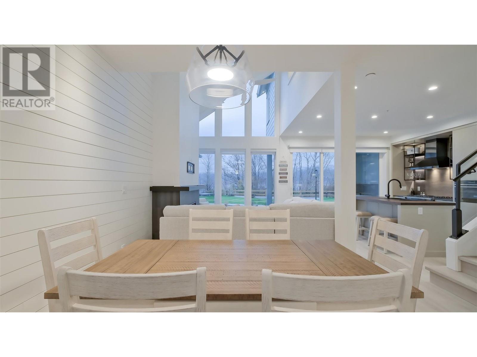 Property at 3040 Landry Crescent image 3