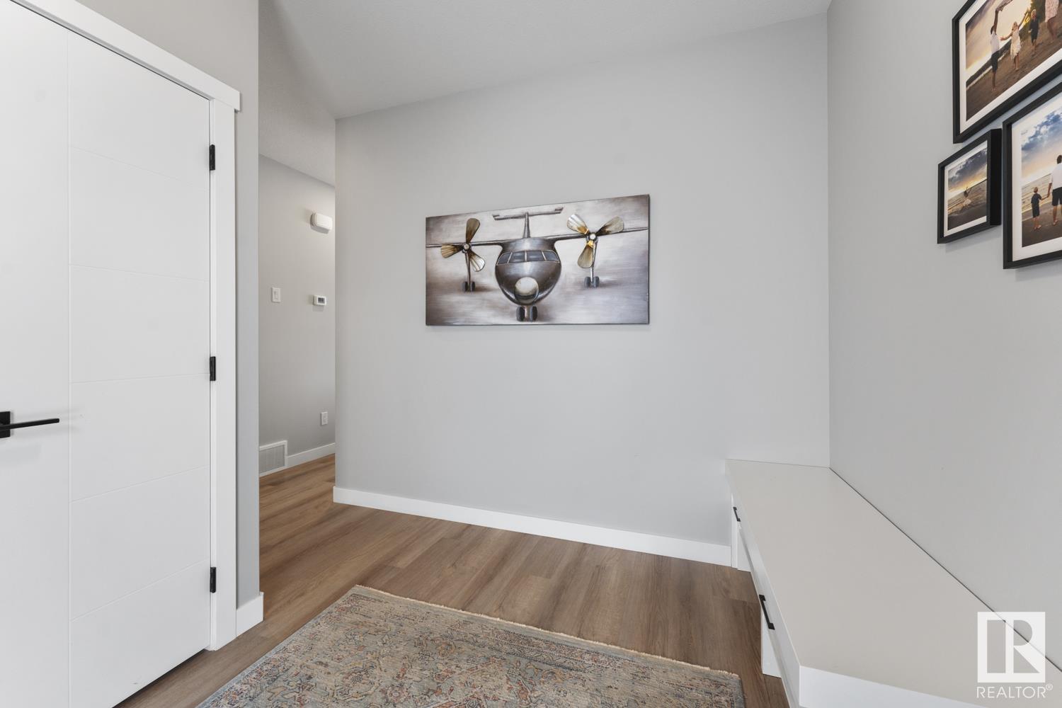 Property at 306 Waterton WY image 4