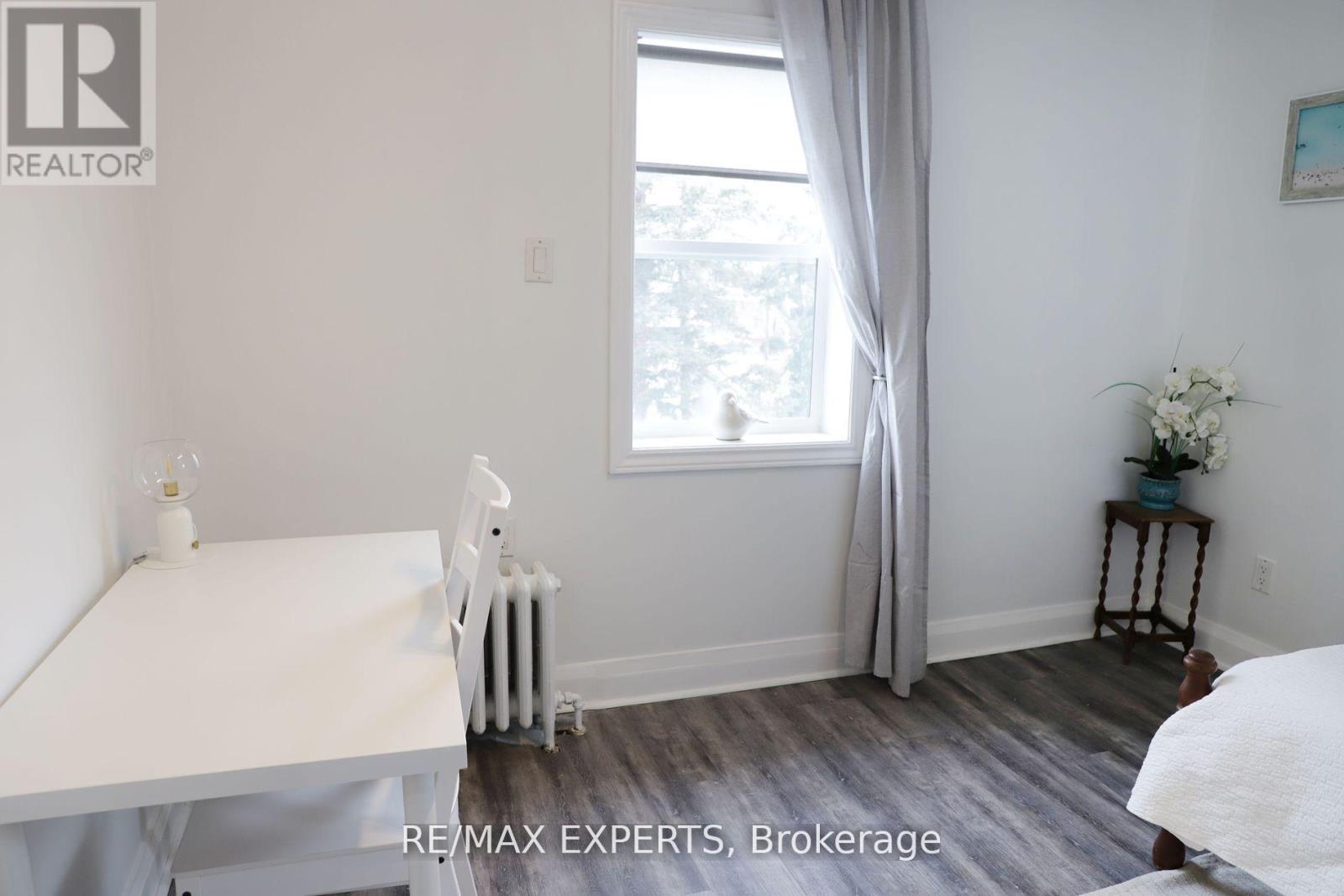 Upper - 39 Twenty Fifth Street, Toronto, Ontario  M8V 3P8 - Photo 23 - W12088914