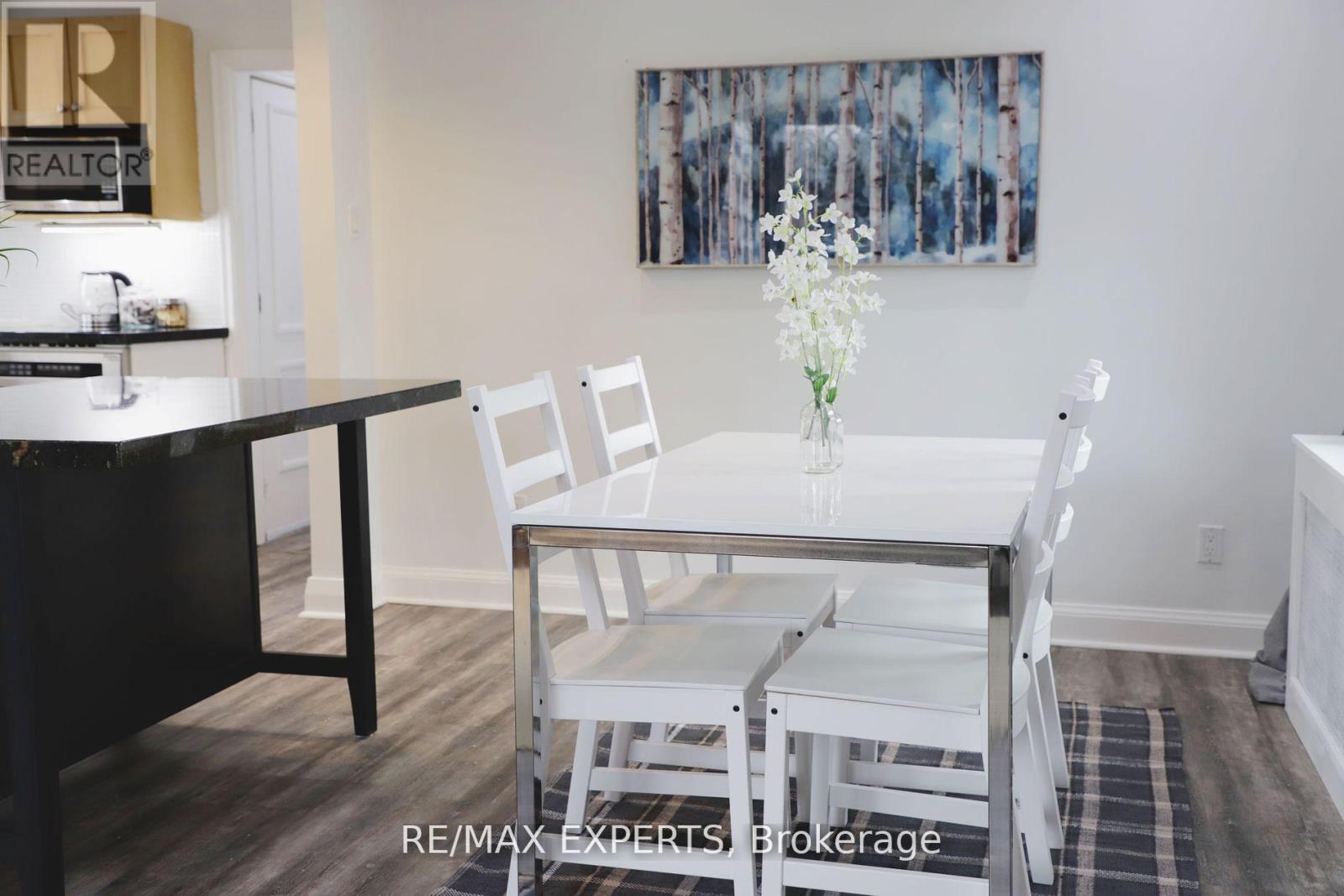 Upper - 39 Twenty Fifth Street, Toronto, Ontario  M8V 3P8 - Photo 4 - W12088914
