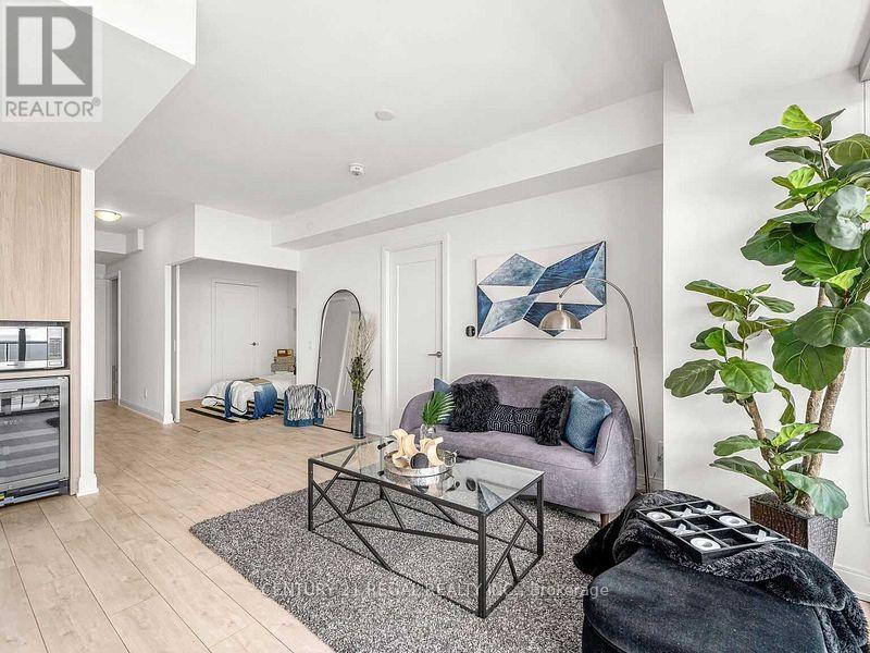 2305 - 70 Annie Craig Drive, Toronto, Ontario  M8V 0C4 - Photo 8 - W12088991