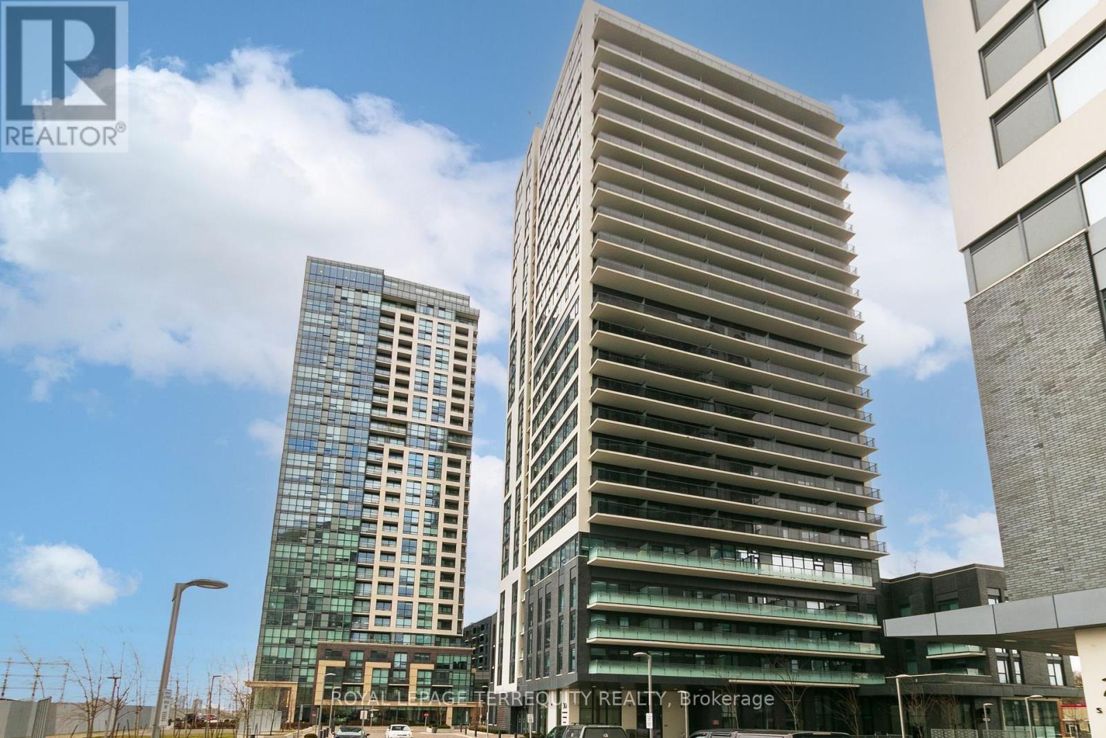 Property at 1911 - 30 SAMUEL WOOD WAY image 2