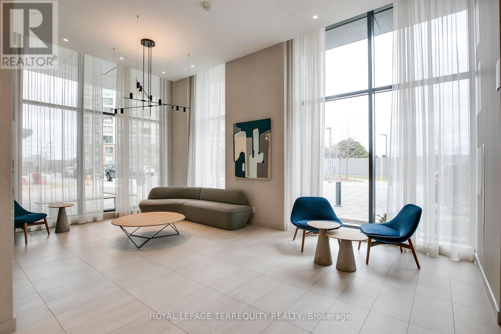Property at 1911 - 30 SAMUEL WOOD WAY image 3