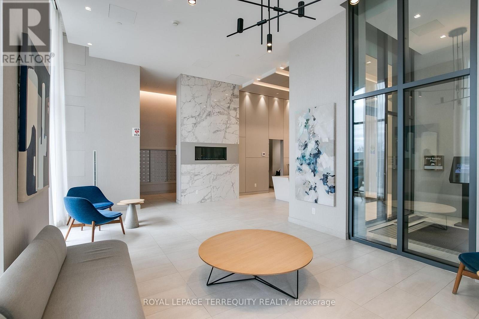 Property at 1911 - 30 SAMUEL WOOD WAY image 4