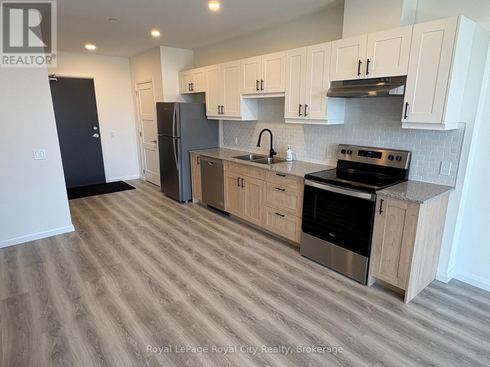 Ph02 - 191 Elmira Road S, Guelph, Ontario  N1K 0E5 - Photo 11 - X12055217
