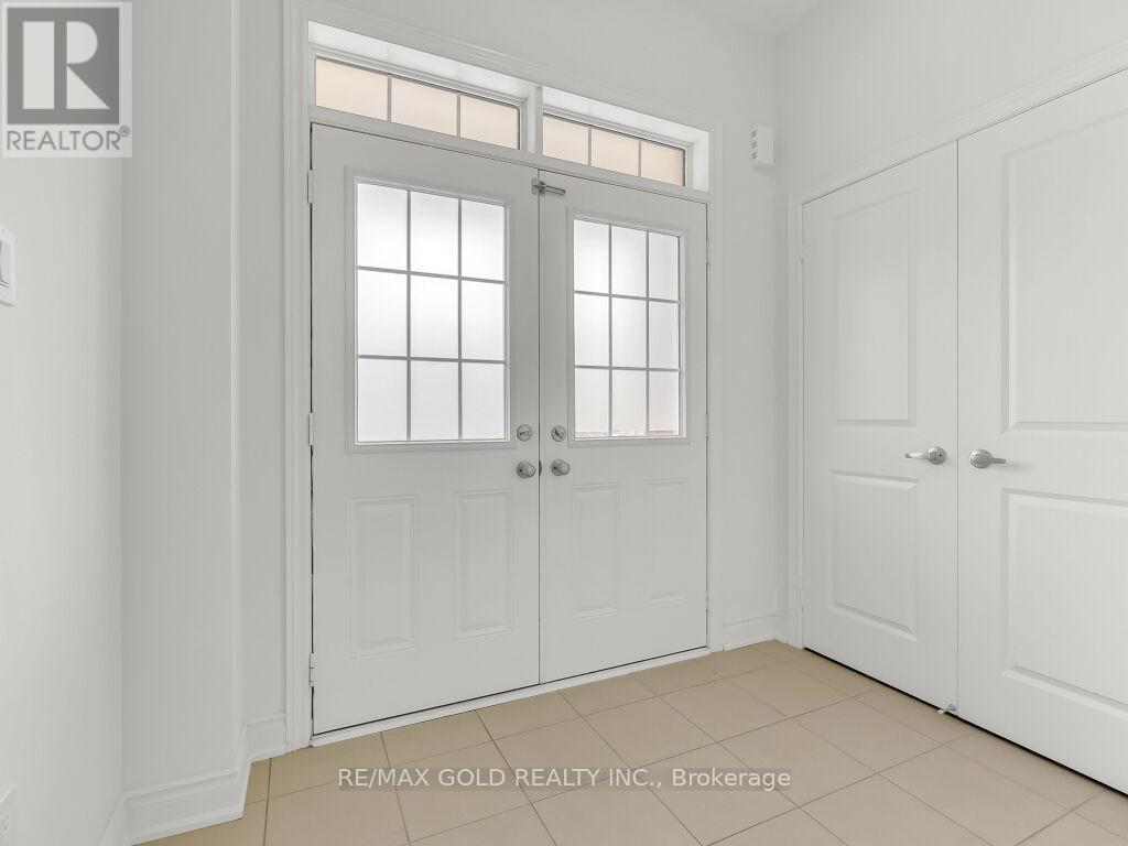 Property at 63 BLOOMFIELD CRESCENT image 5