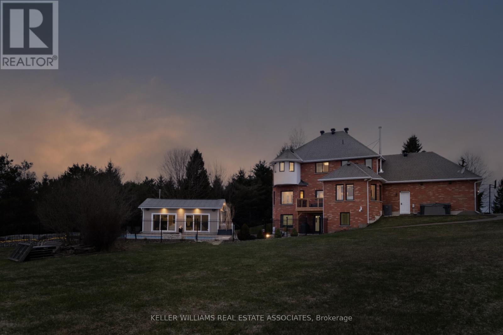 9343 Wellington 22 Road, Erin, Ontario  N0B 1Z0 - Photo 41 - X12088908
