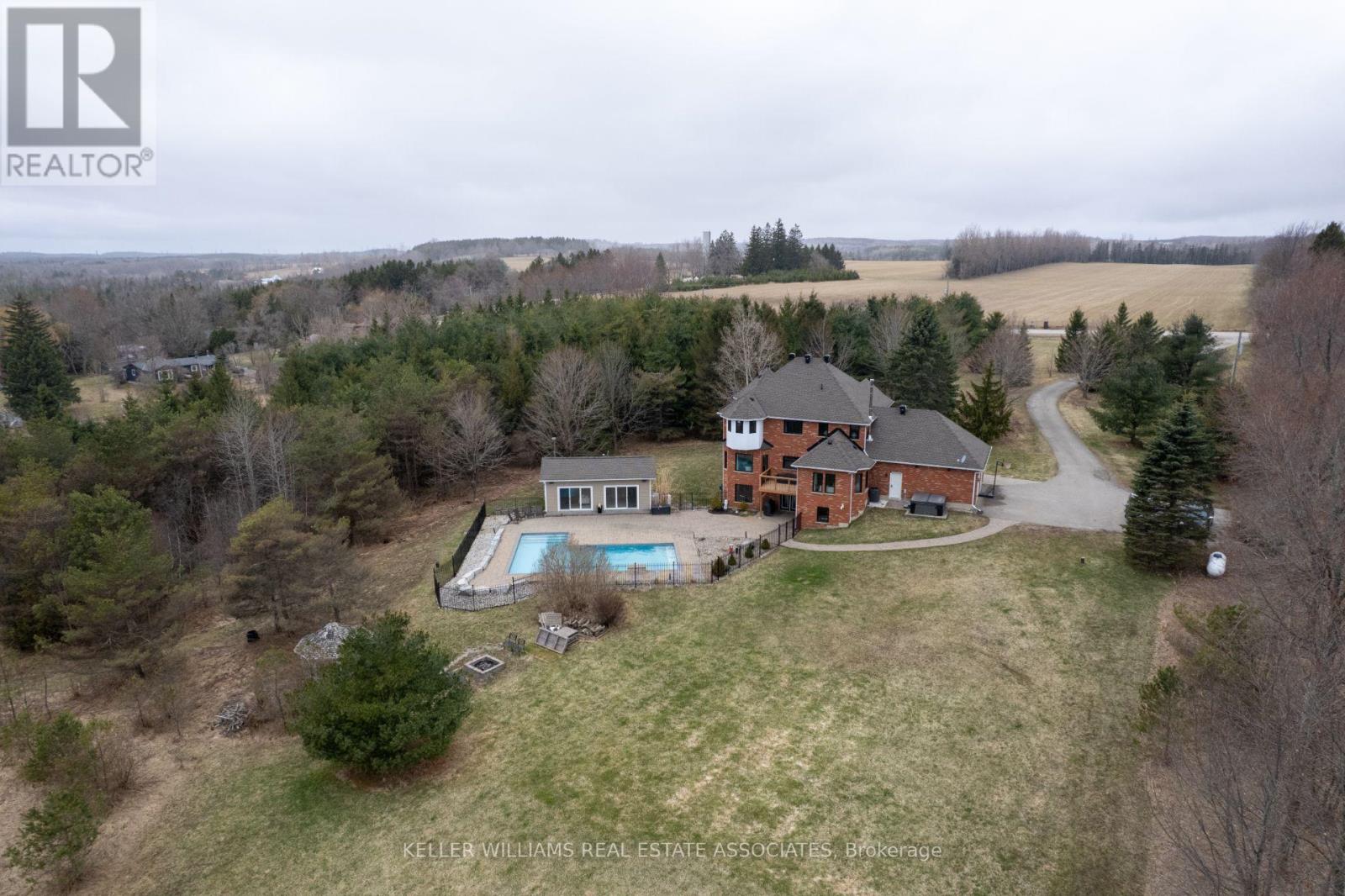 9343 Wellington 22 Road, Erin, Ontario  N0B 1Z0 - Photo 44 - X12088908