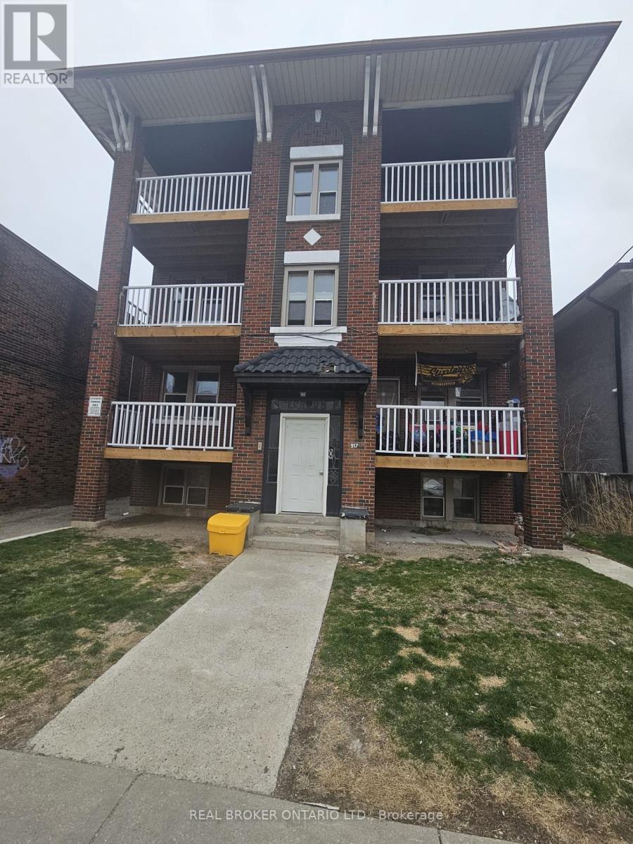 7 - 917 Main Street E, Hamilton, Ontario  L8M 1M6 - Photo 2 - X12088934