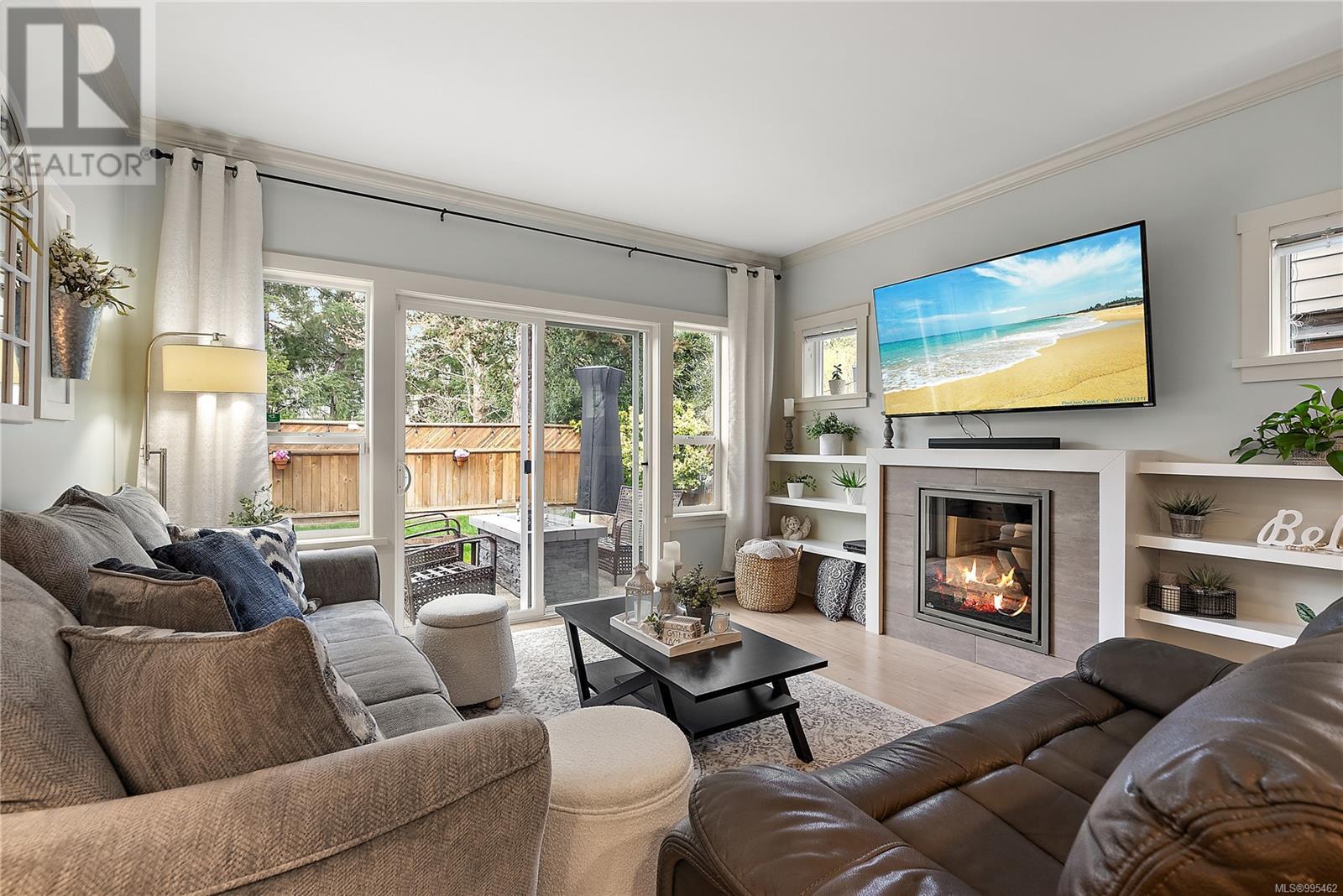 Property at 1016 Braeburn Ave image 5