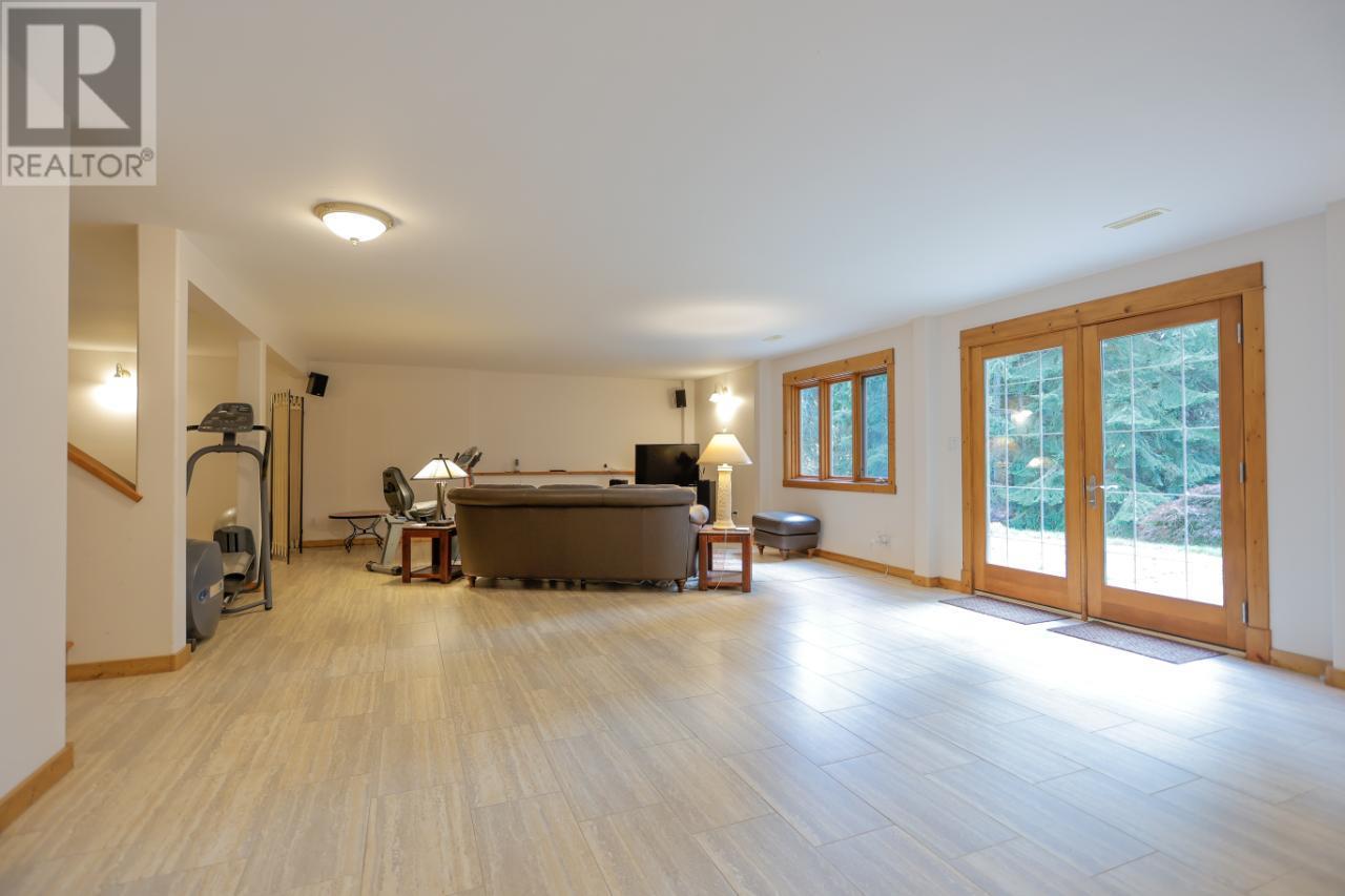 3179 Heddle Road, Nelson, British Columbia  V1L 6M2 - Photo 46 - 10343995
