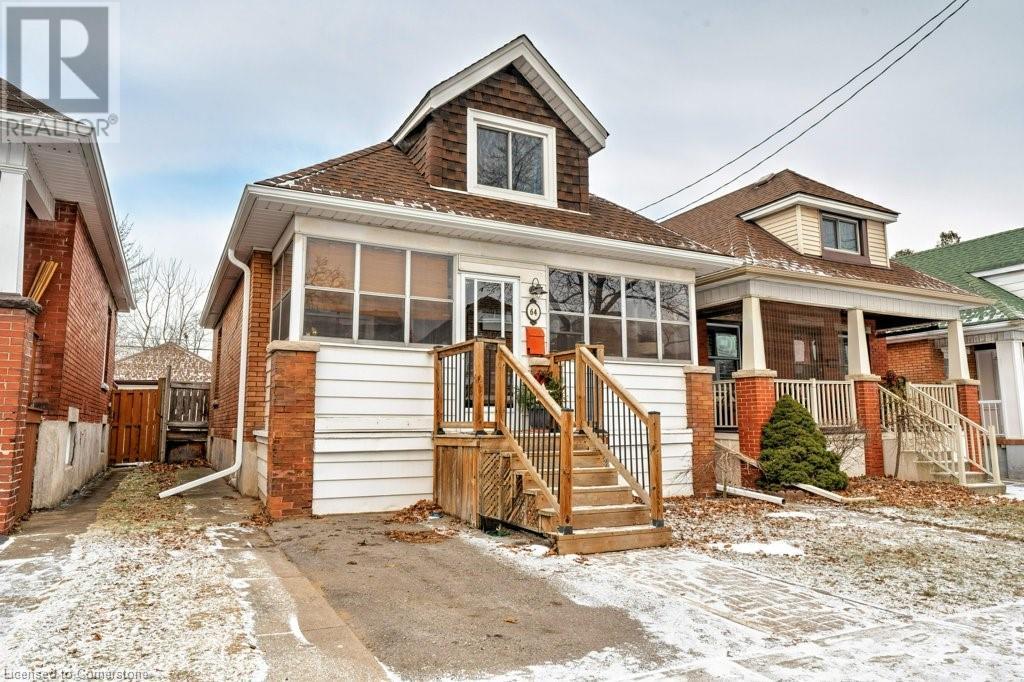 64 GRAHAM Avenue S, Hamilton, Ontario