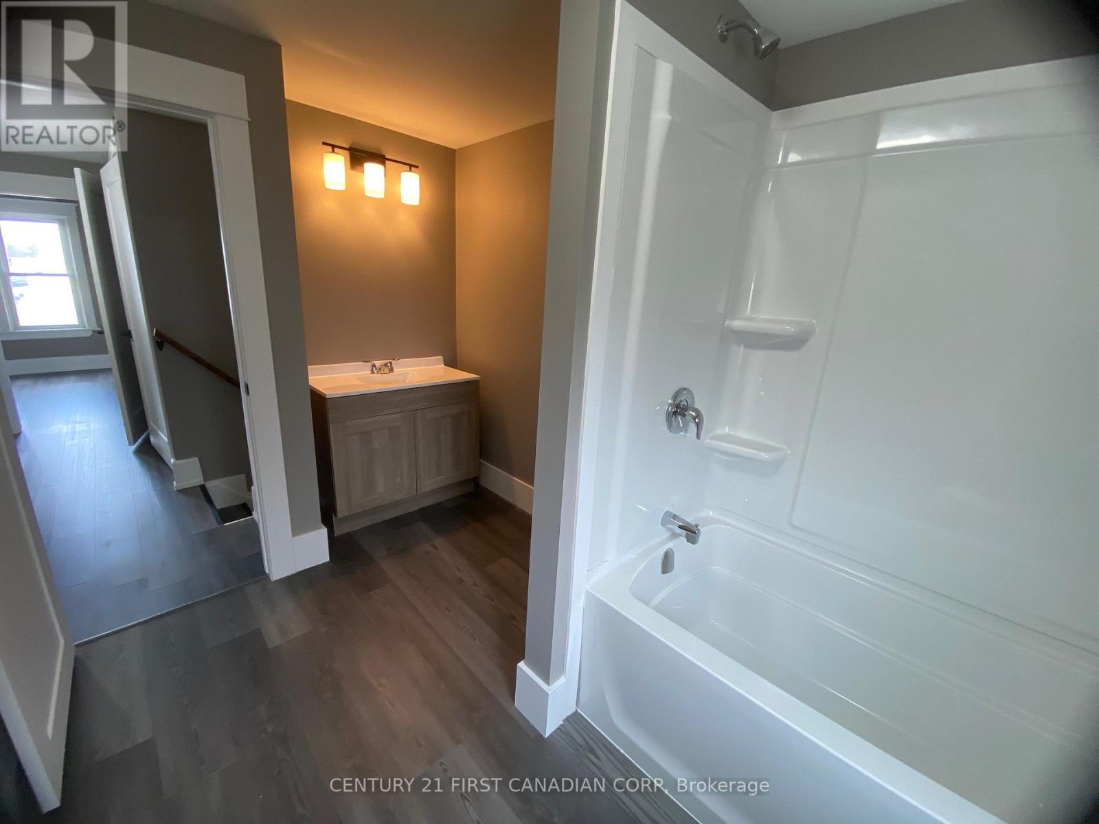 Photo 18 of 25 for 413 Burbrook Place