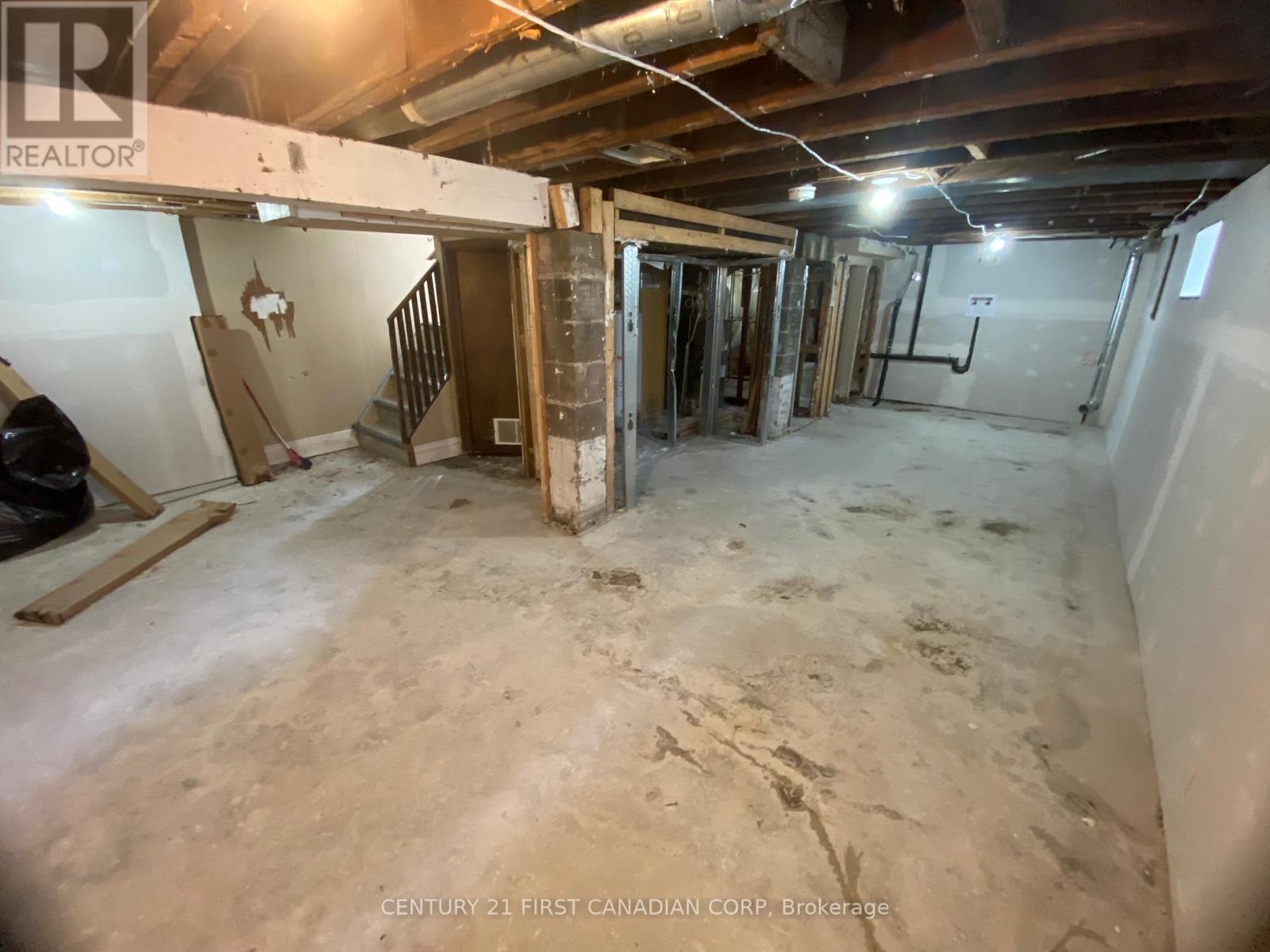 Photo 22 of 25 for 413 Burbrook Place