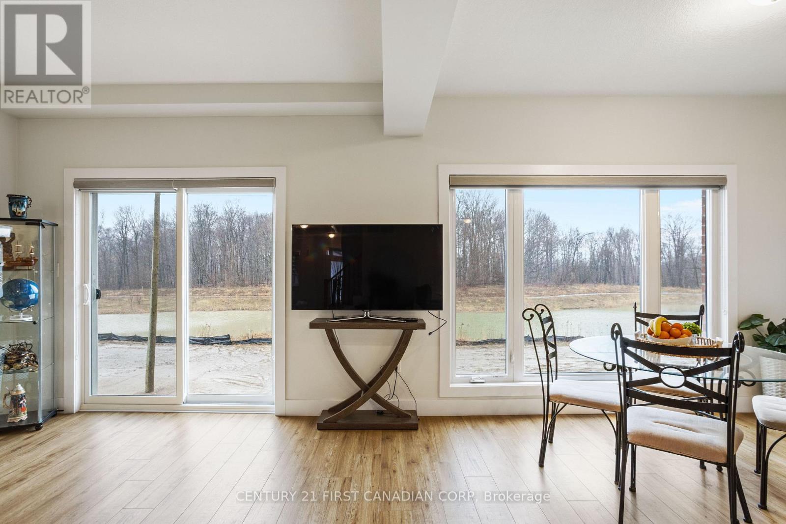 Photo 13 of 35 for 2677 Bobolink Lane