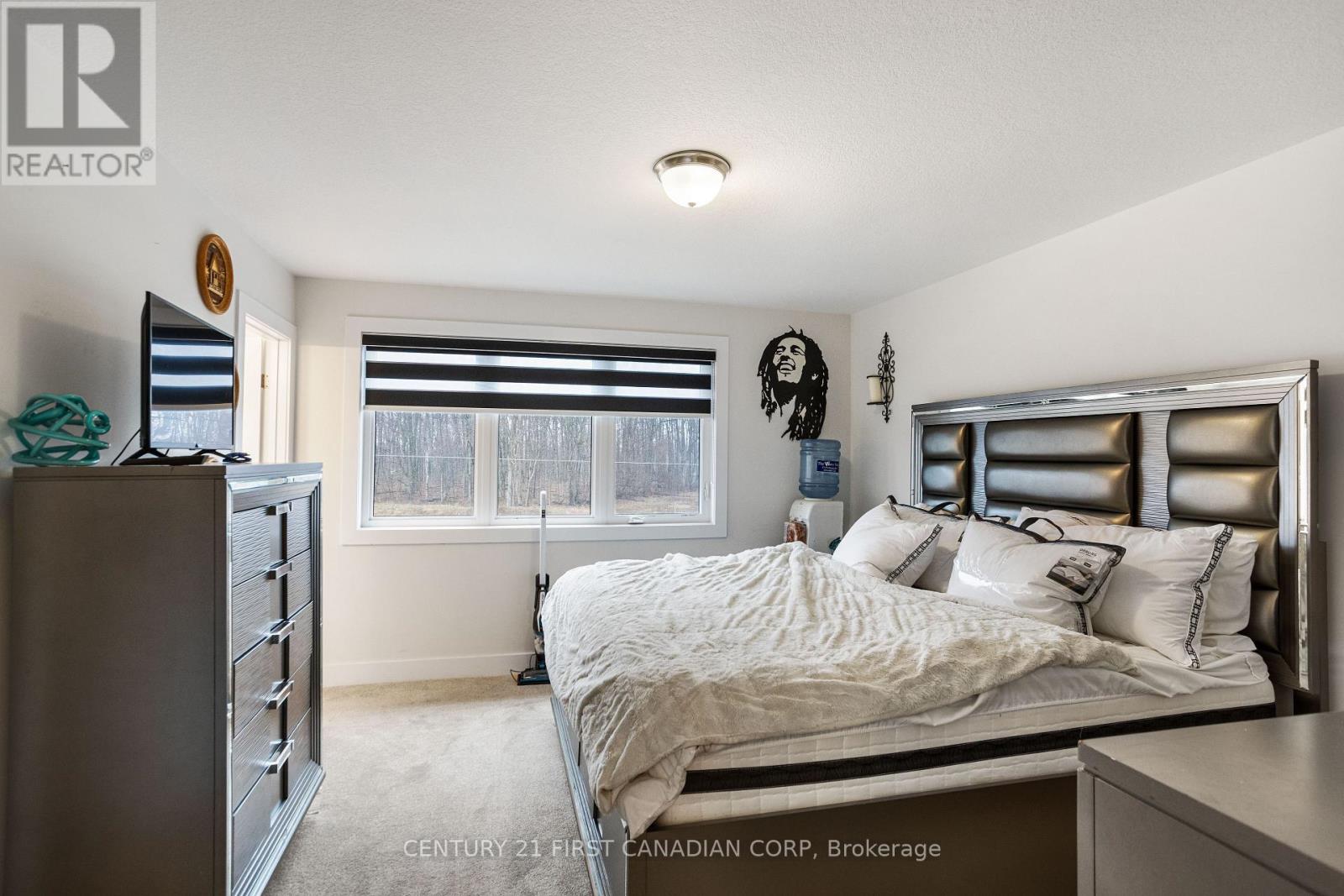 Photo 21 of 35 for 2677 Bobolink Lane