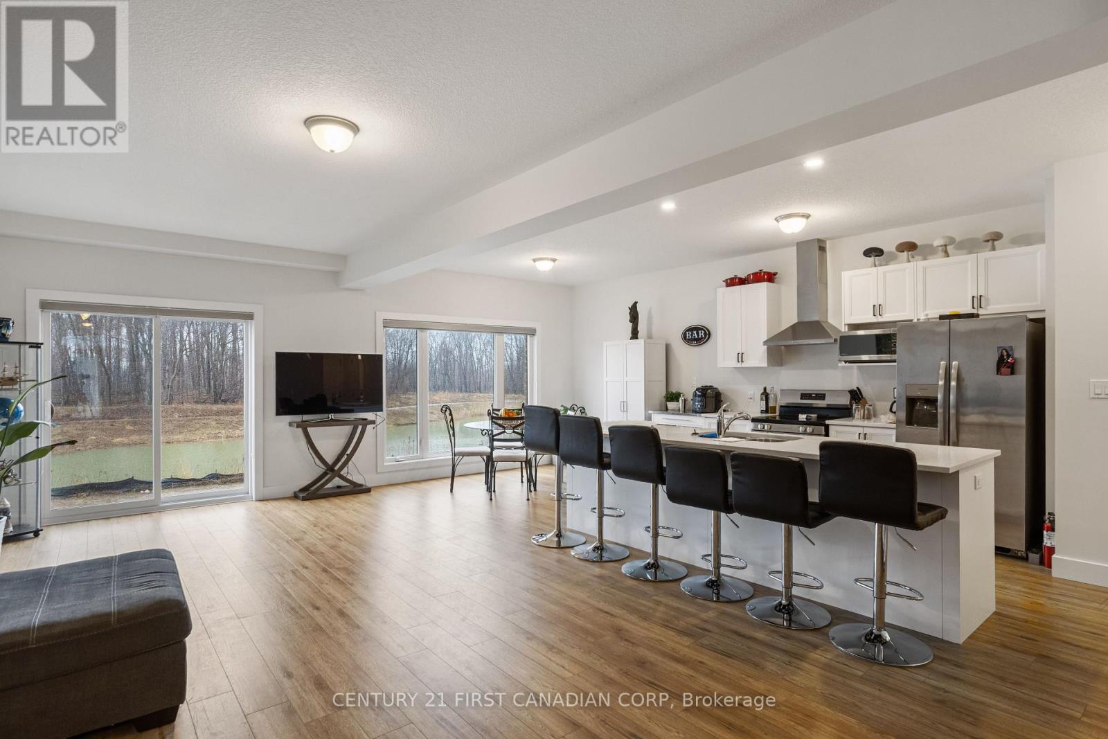 Photo 6 of 35 for 2677 Bobolink Lane