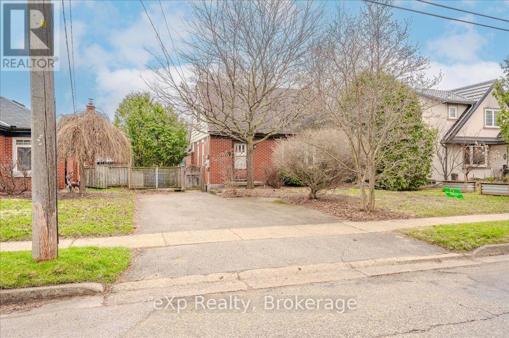 5 Paul Avenue, Guelph, Ontario  N1E 1S1 - Photo 2 - X12089060